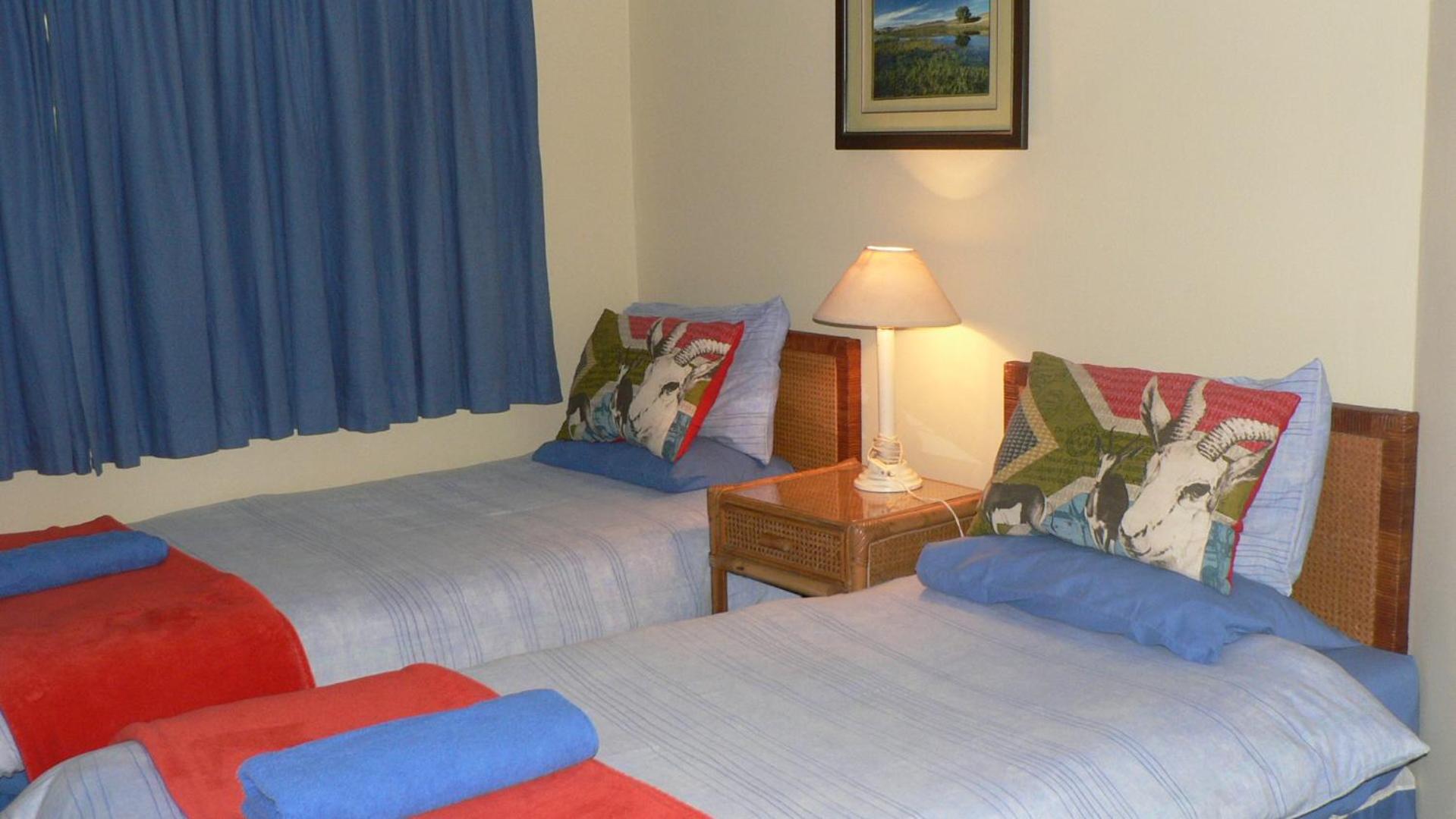 Three-Bedroom Chalet - Photo 3