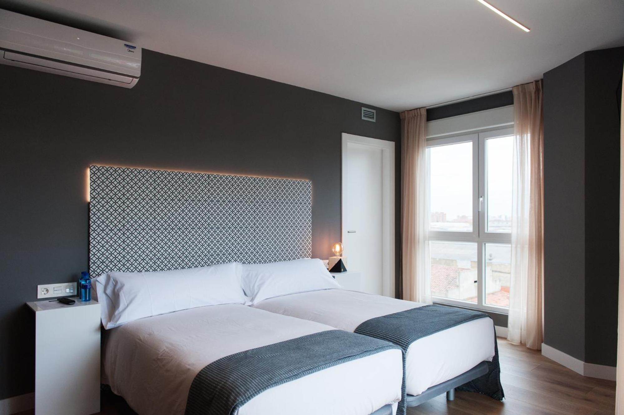Double or Twin Room - Photo 1