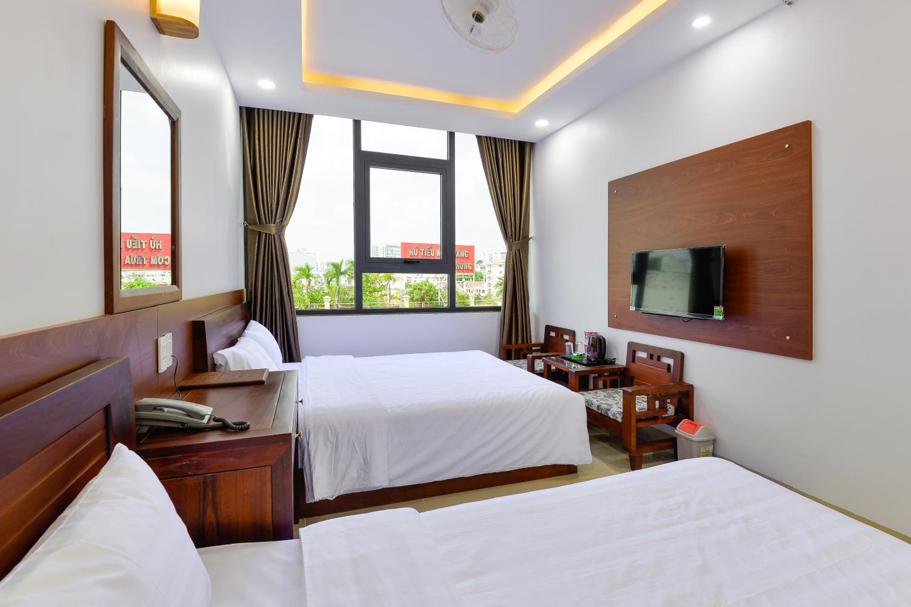 Standard King Room