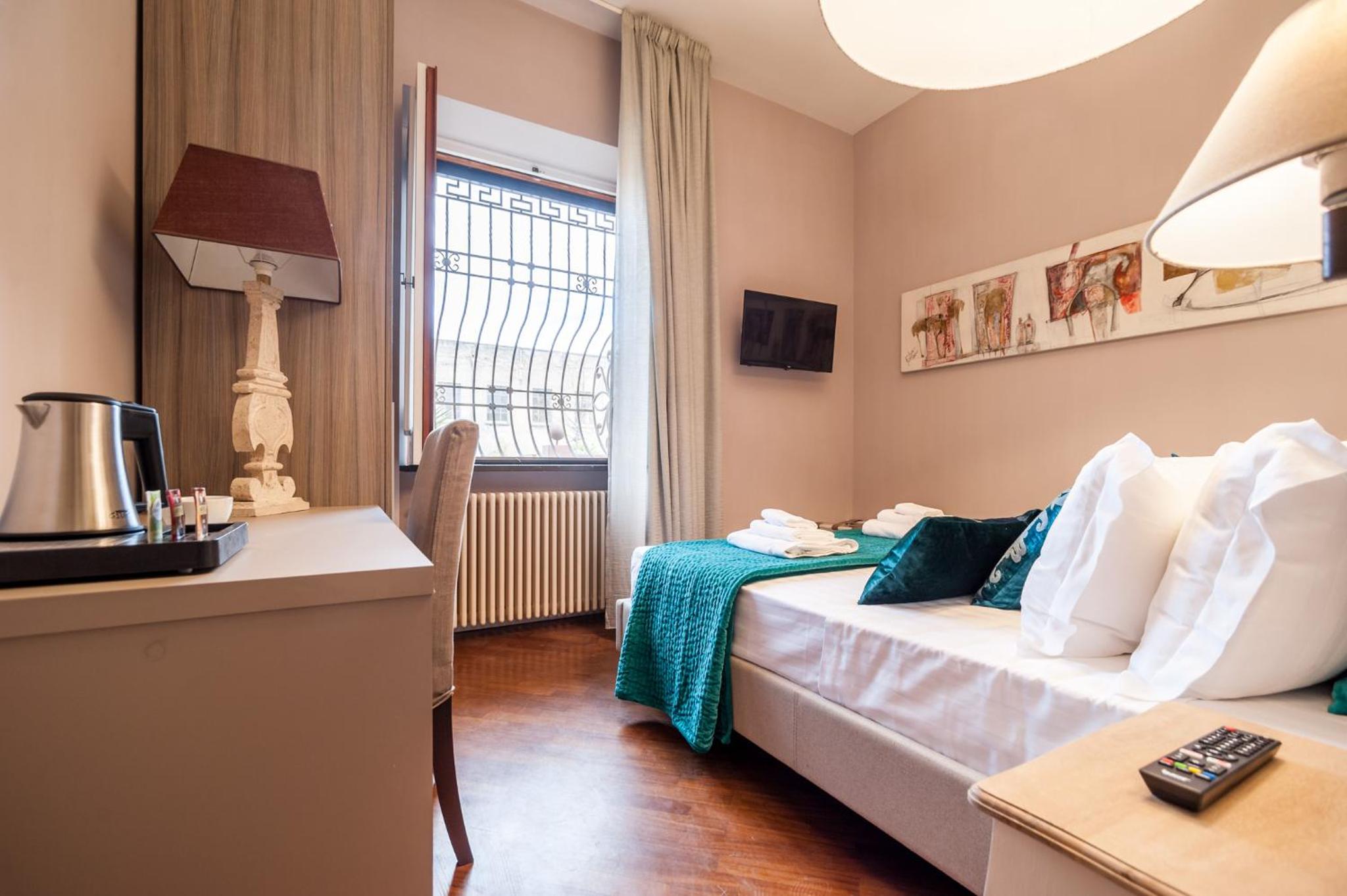 Superior Triple Room photo 3