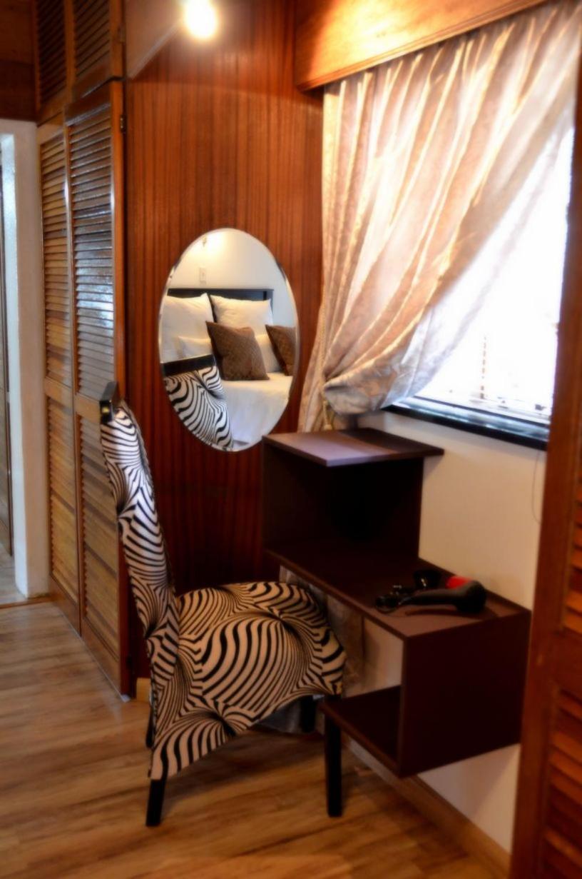 Luxury Suite - Photo 7
