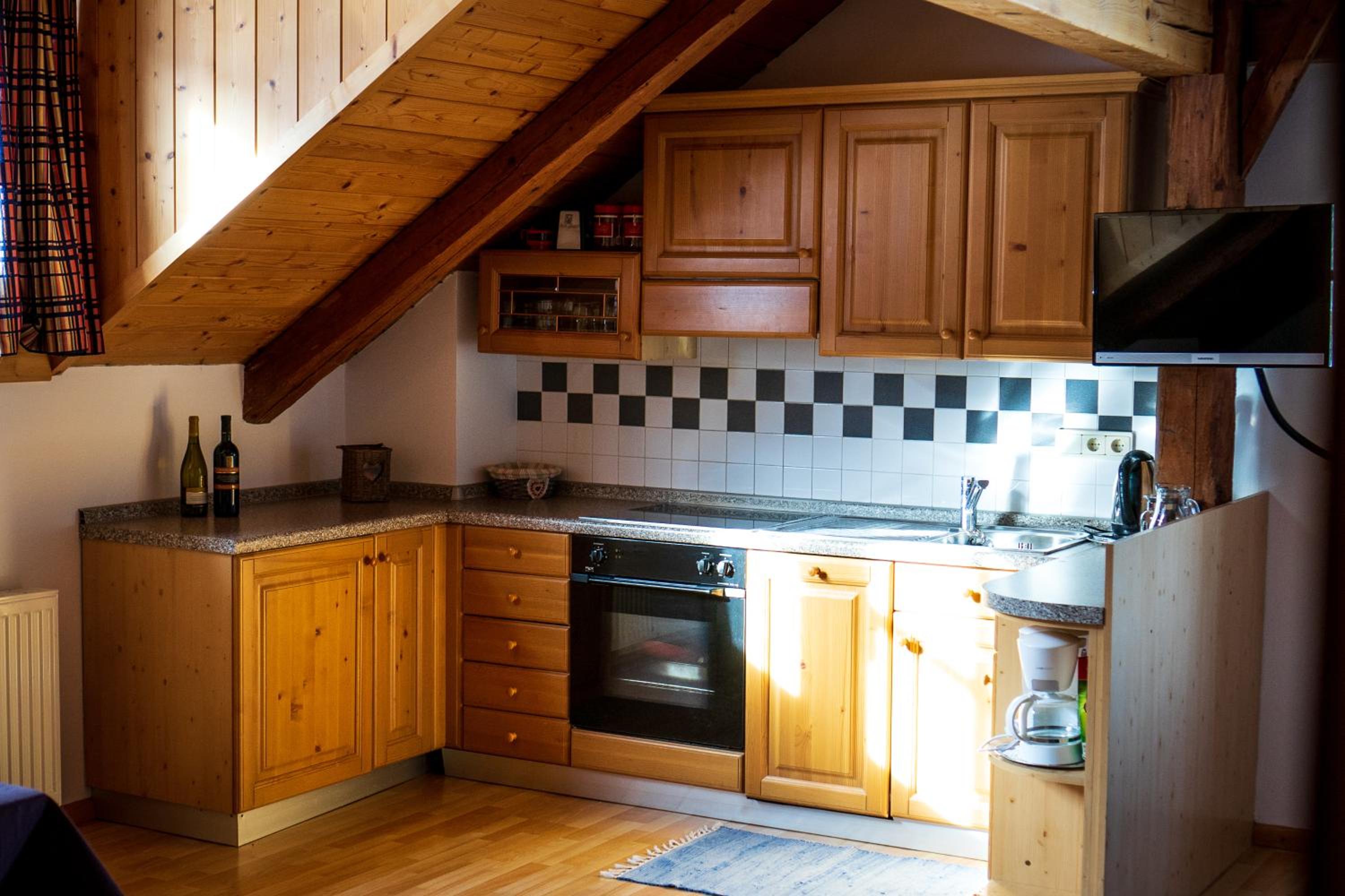 Apartment - Split Level - Photo 9