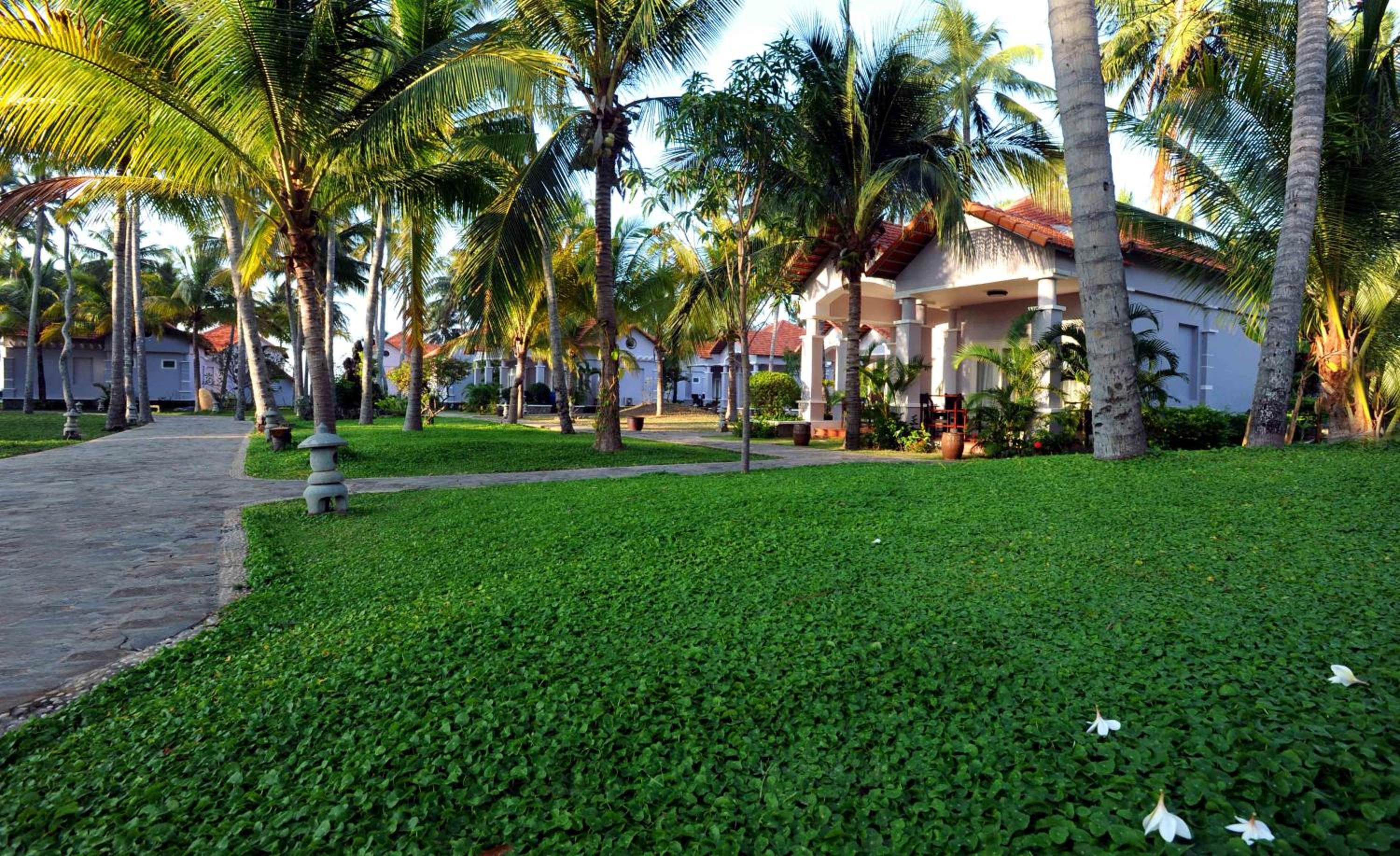 Villa with Garden View - Photo 6