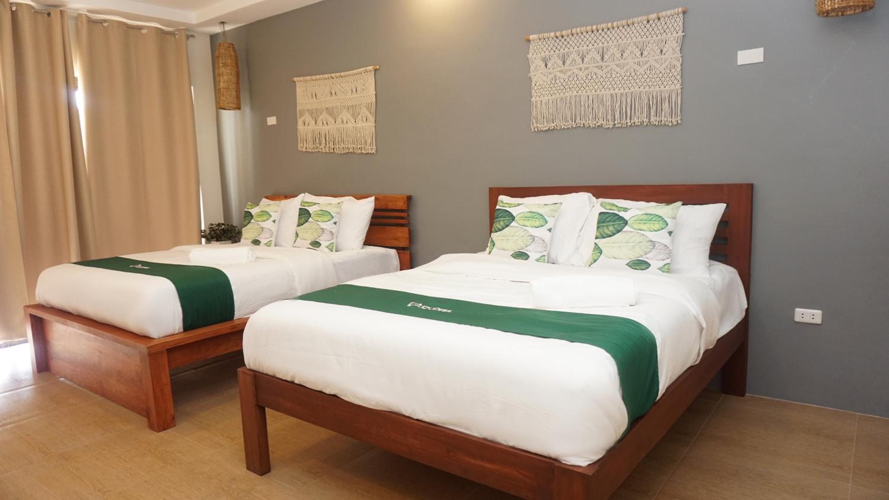 Deluxe Double or Twin Room with Sea View - Photo 4