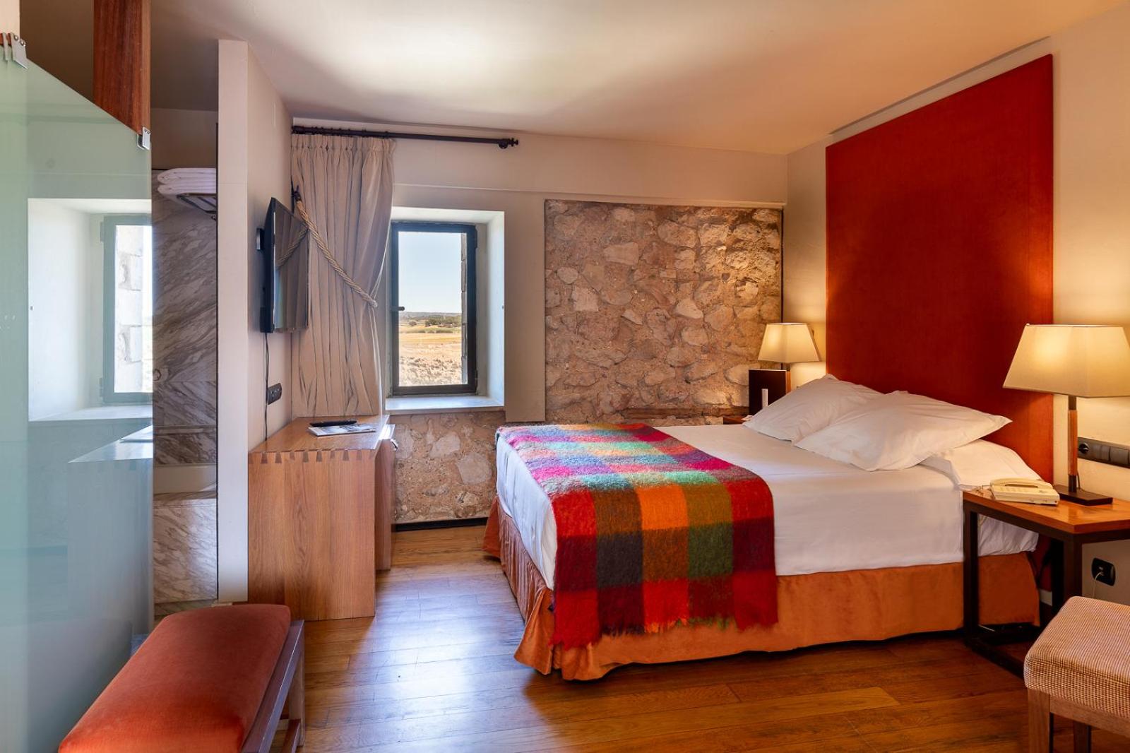 Standard Double Room - Photo 10