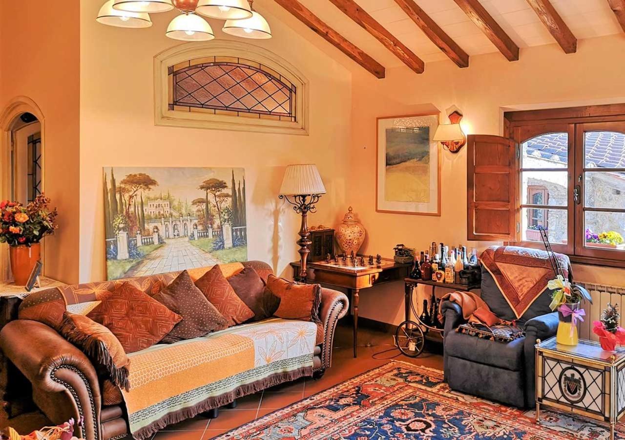 Three-Bedroom Villa photo 2