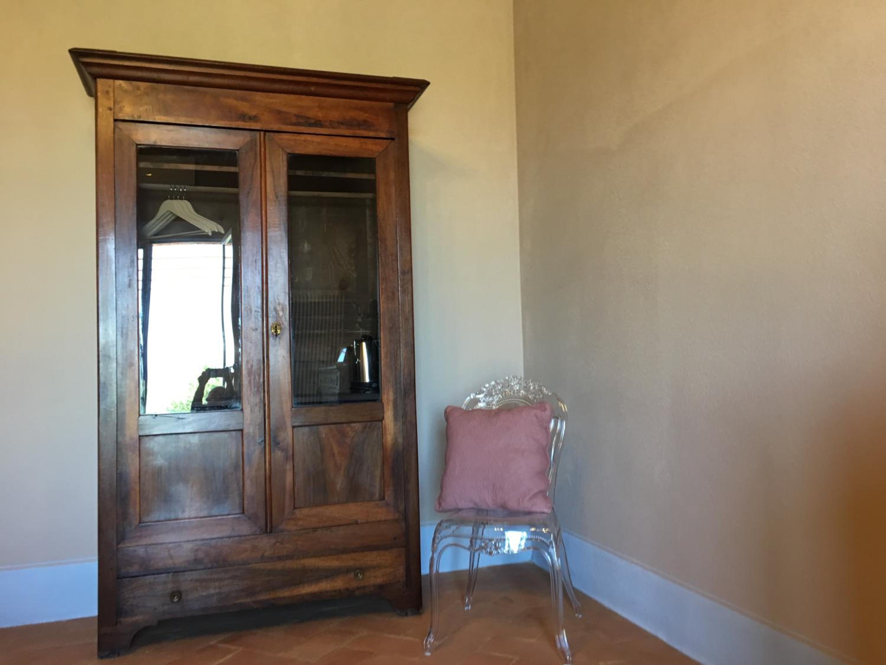 Deluxe Junior Suite - Photo 6