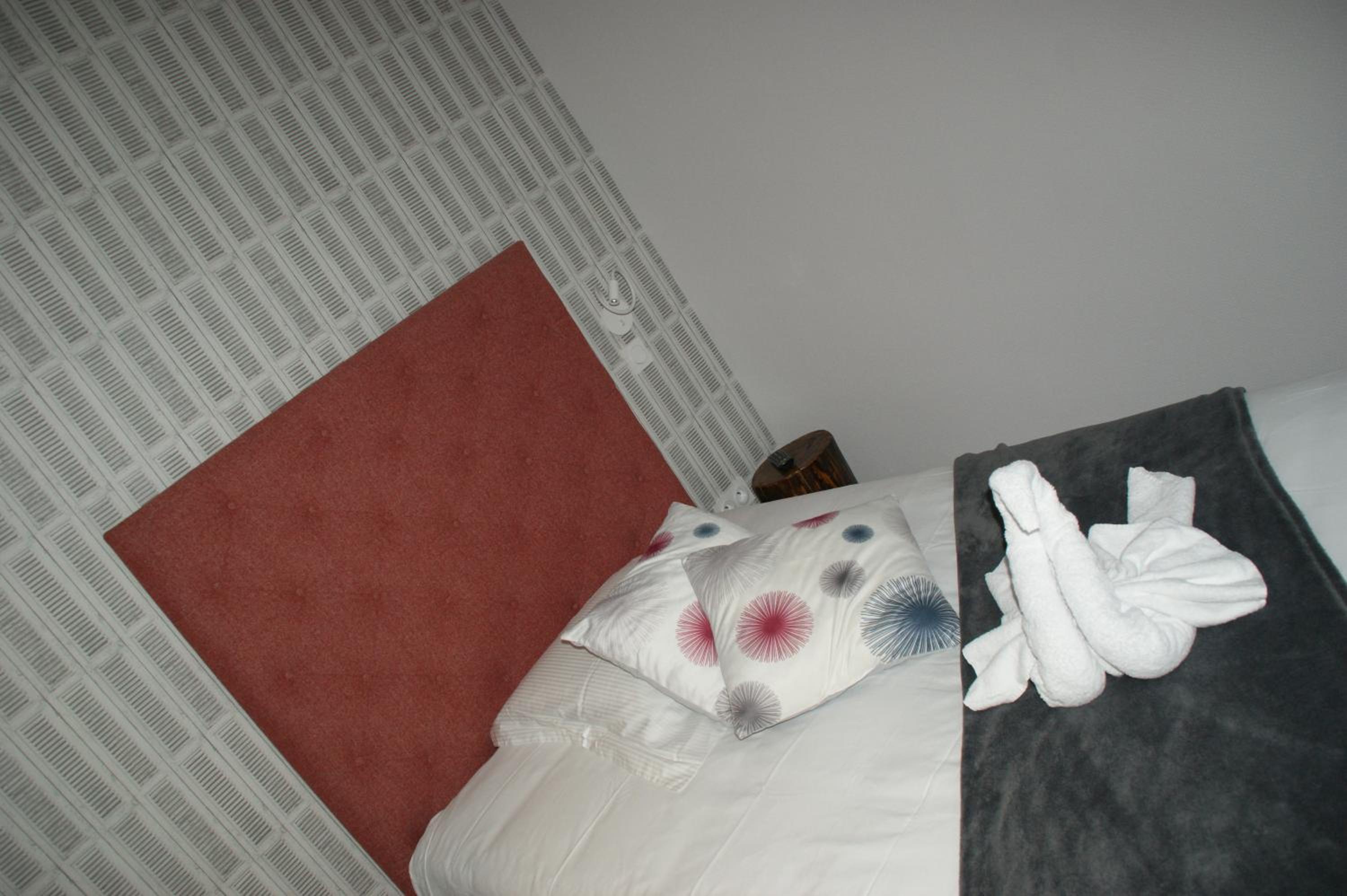 Large Single Room photo 3