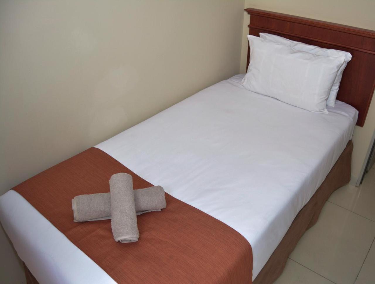 5 Sleeper Apartment - Photo 8