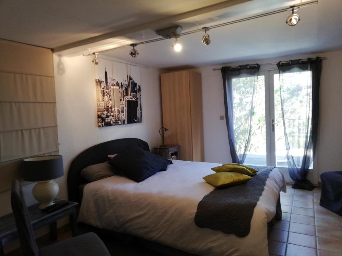 Queen Room with Garden View photo 3