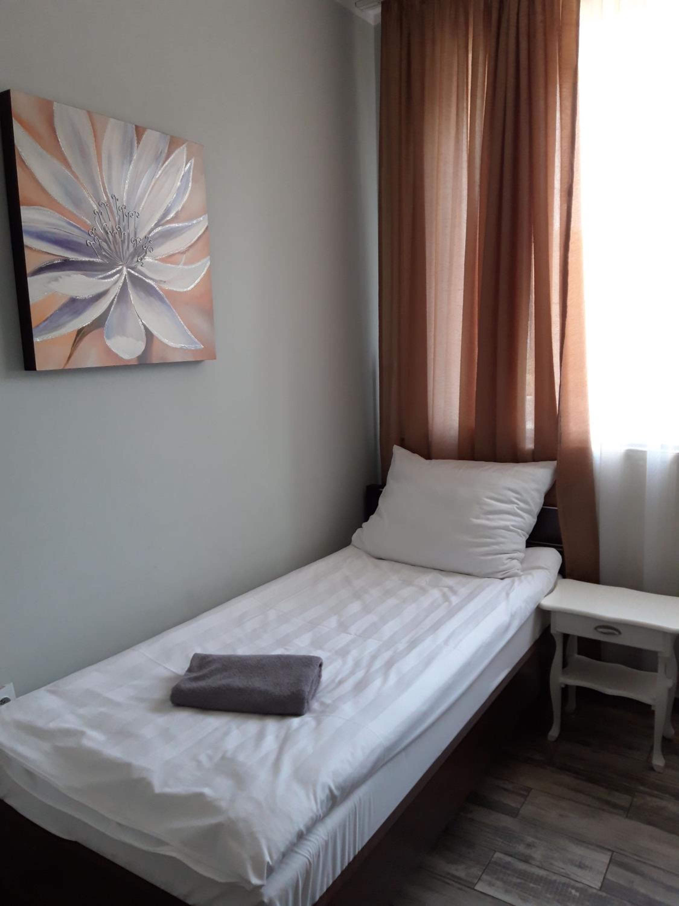 Standard Single Room with Bathroom