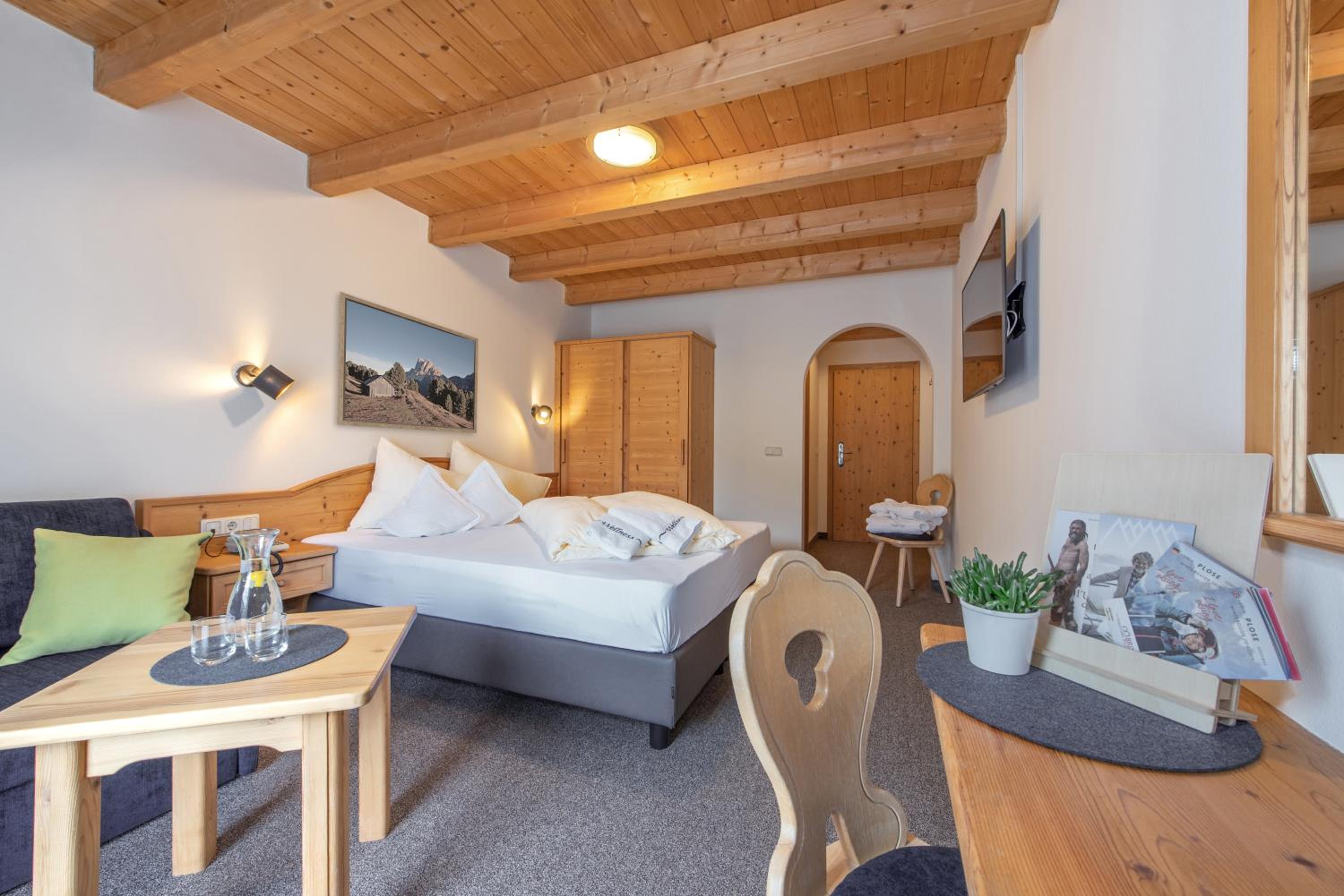 Double Room with Balcony - Photo 1