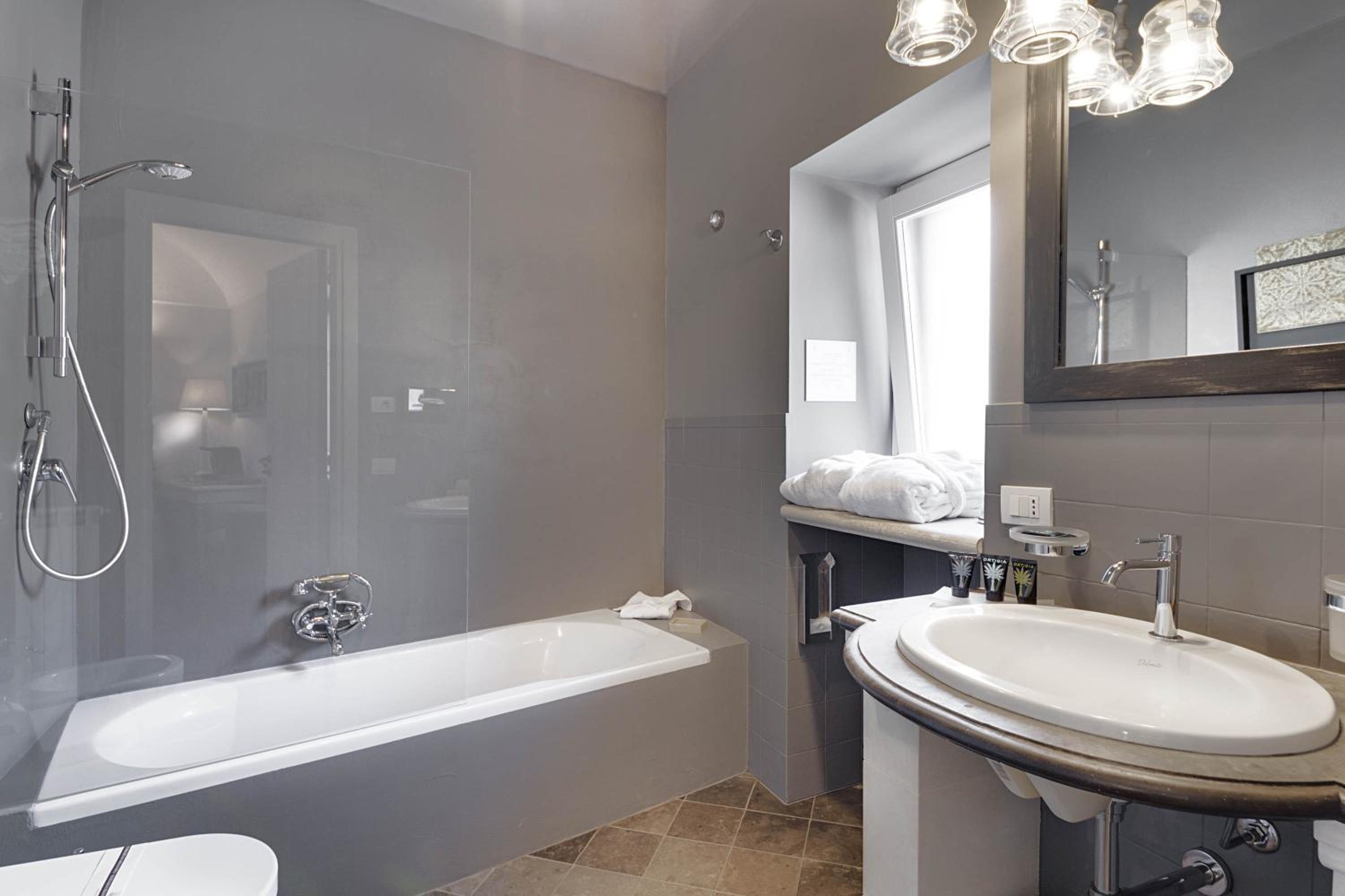 Superior Double Room - Photo 2