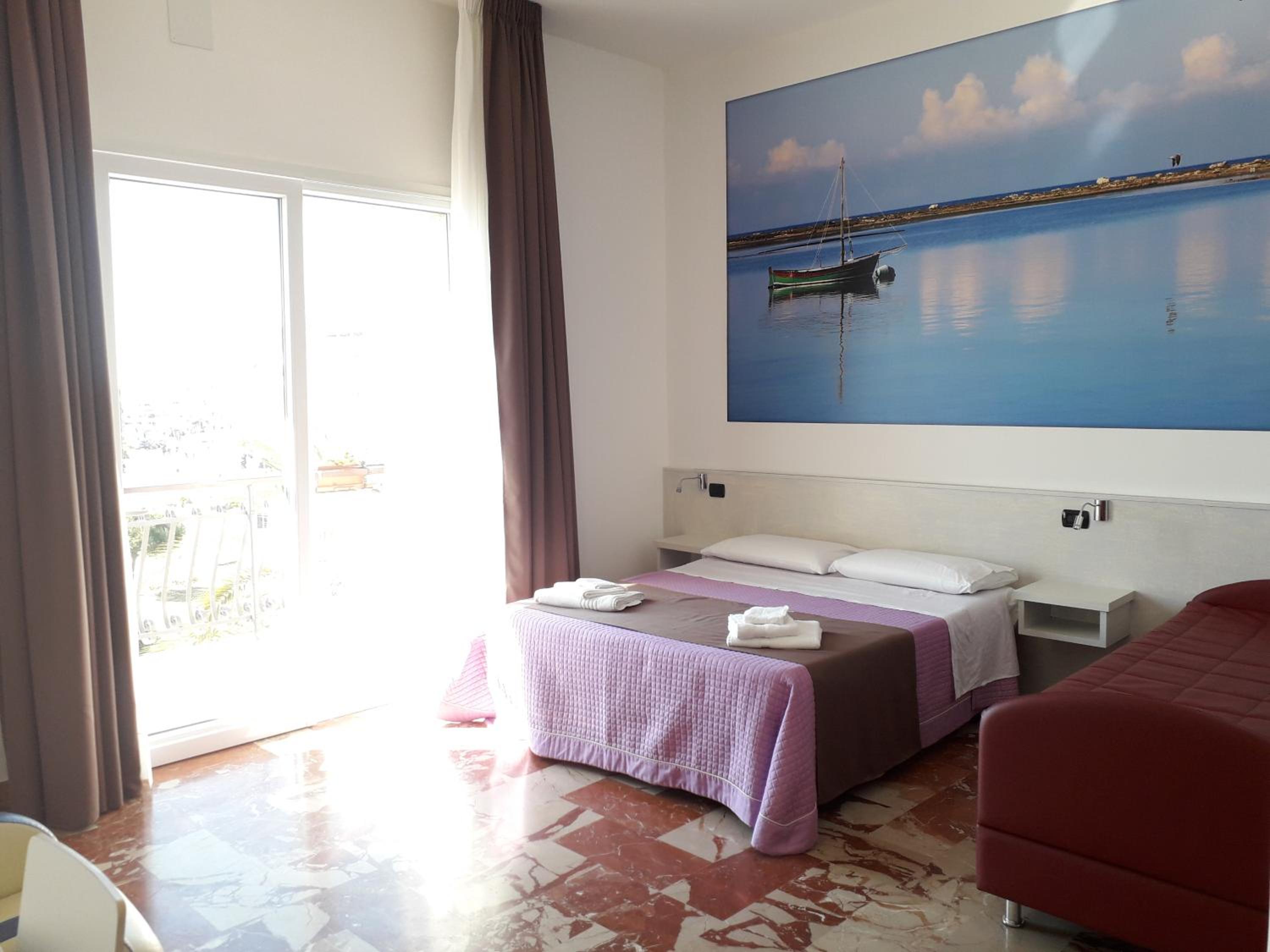 Double Room with Sea View photo 3