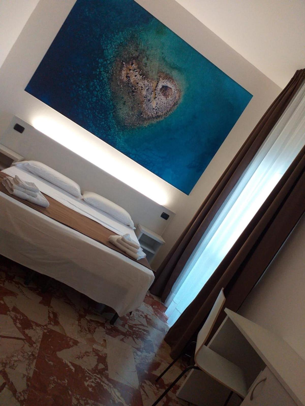 Standard Double or Twin Room photo 1