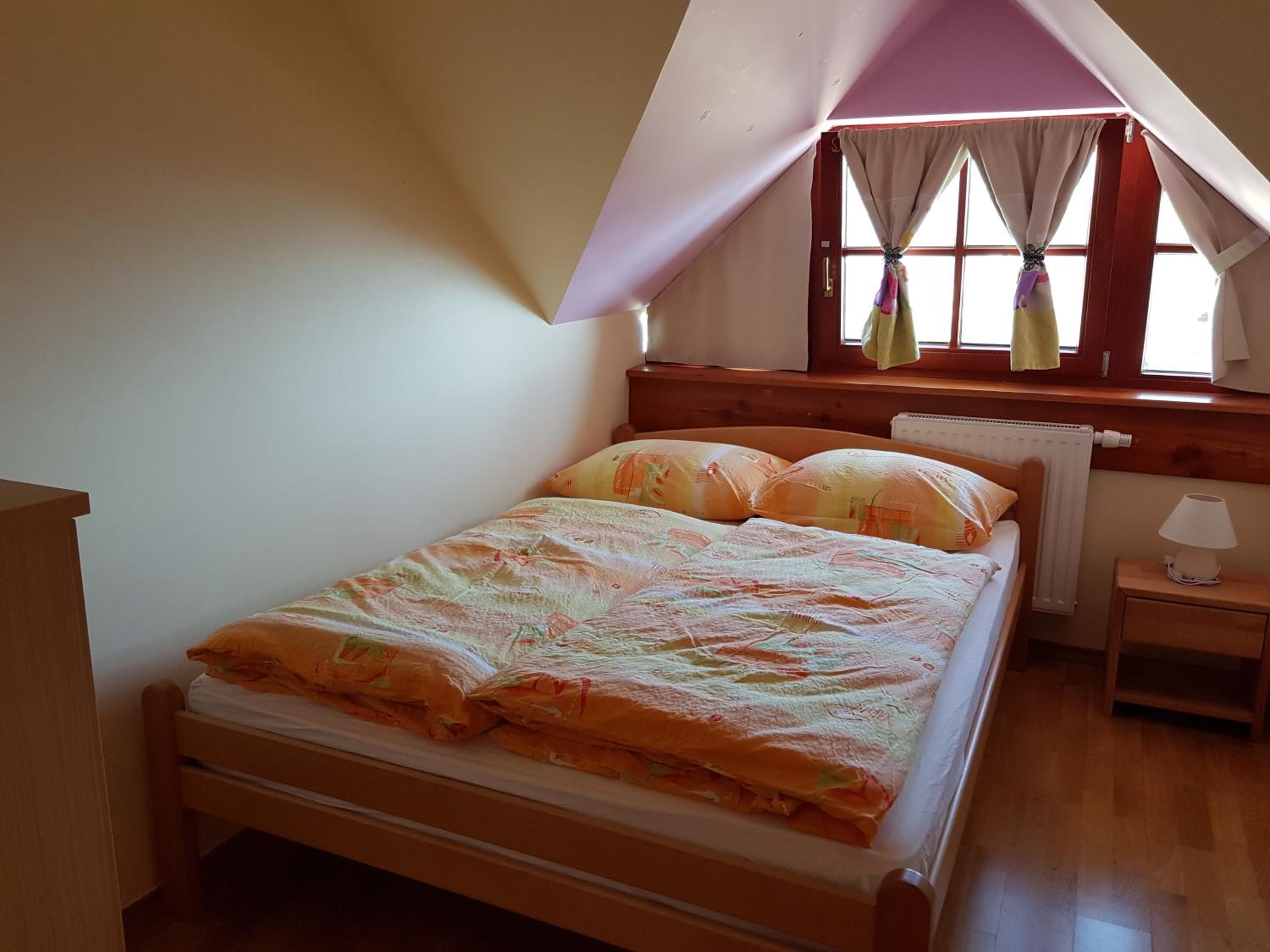Two-Bedroom Apartment with Balcony - Photo 18