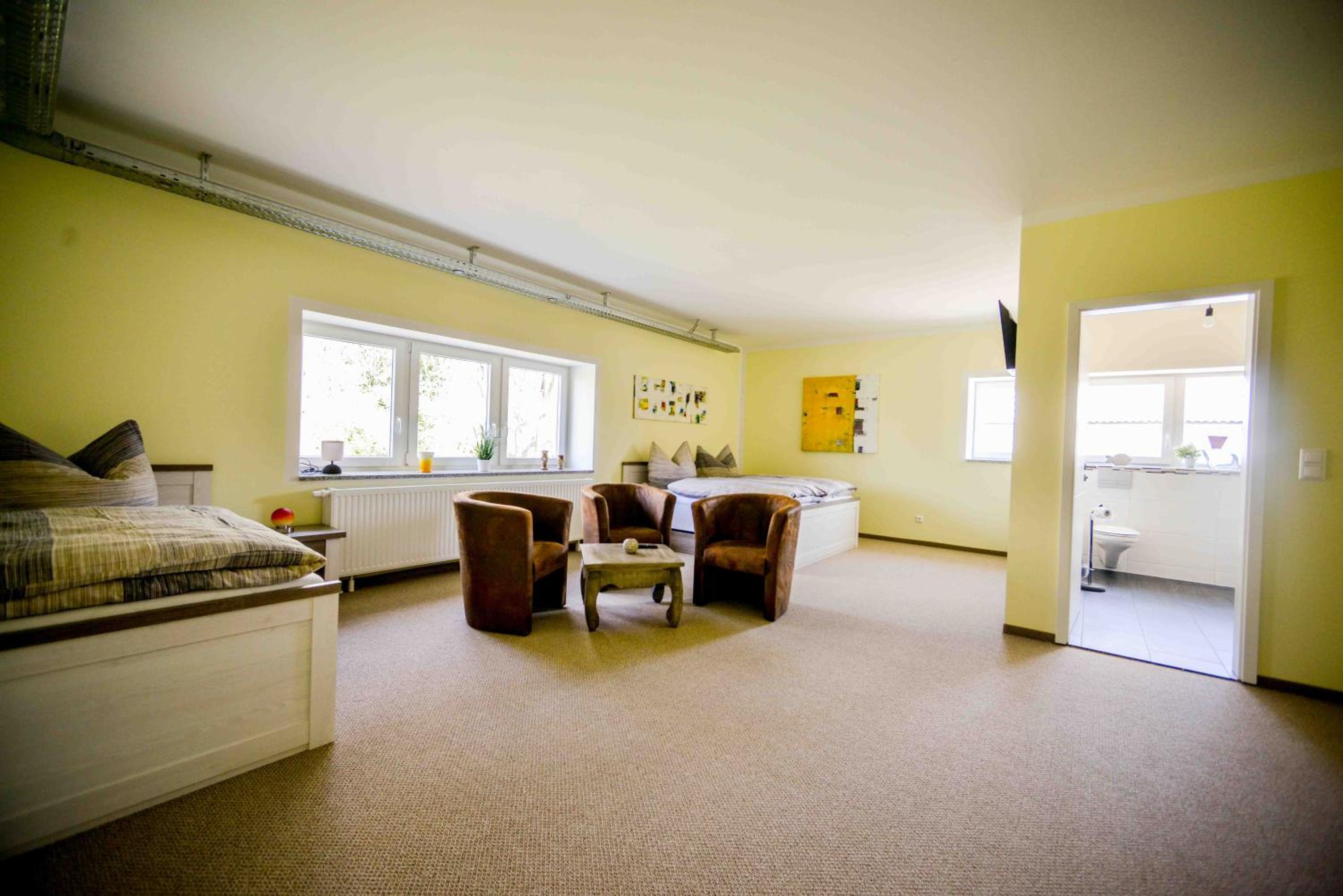 Apartment photo 3