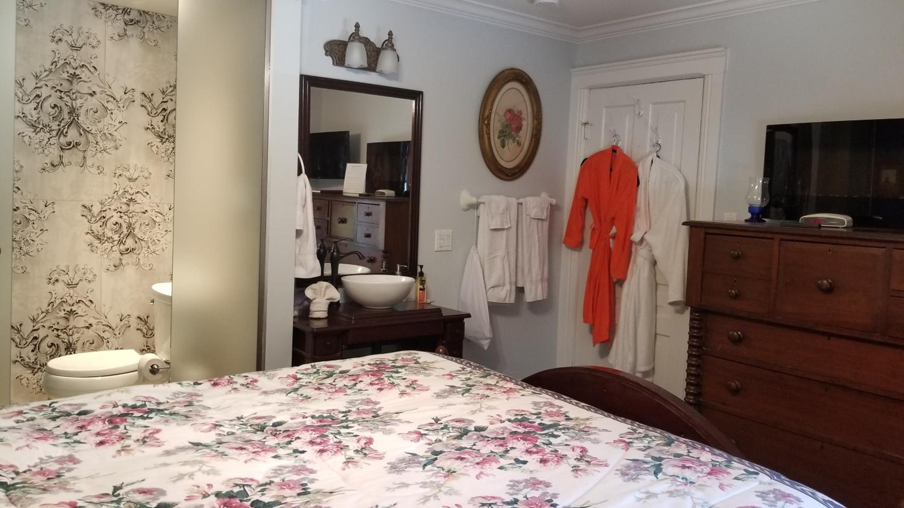 Double Room with Private Bathroom photo 2