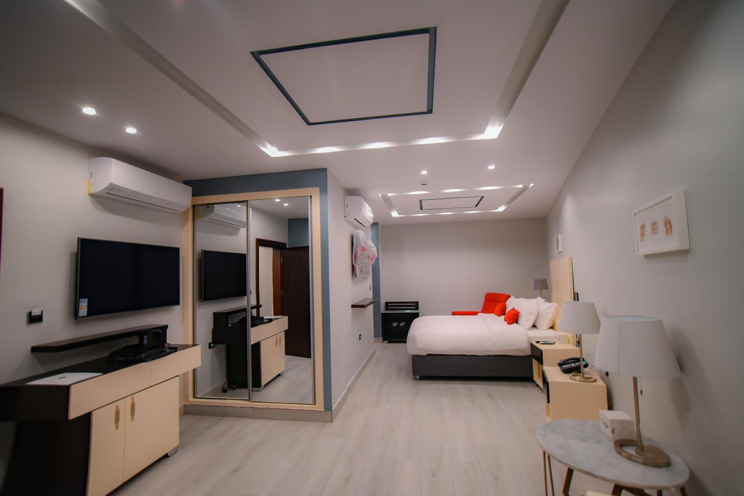 Family Room - Photo 1