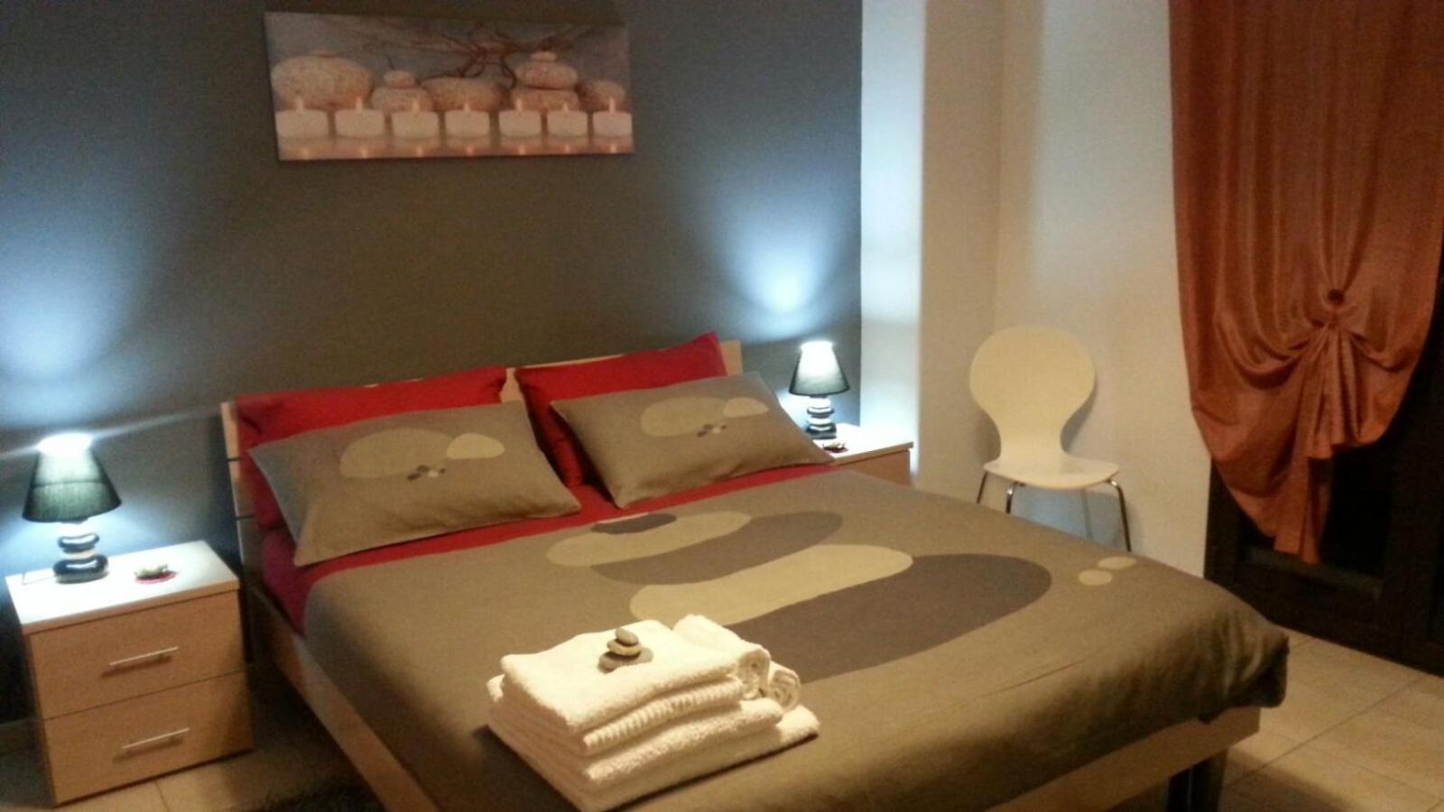 Double or Twin Room with Private Bathroom - Photo 3