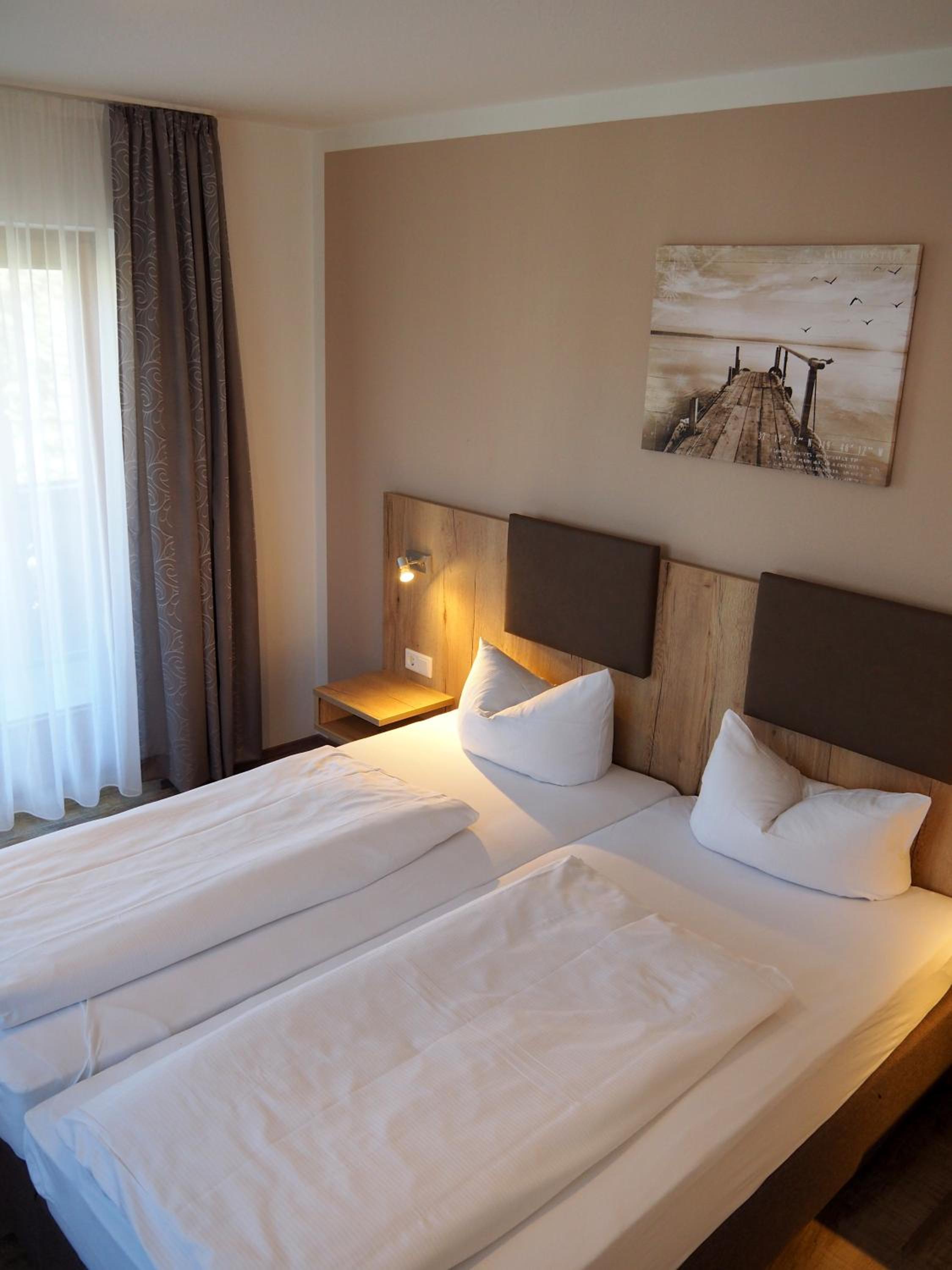Double Room - Photo 5