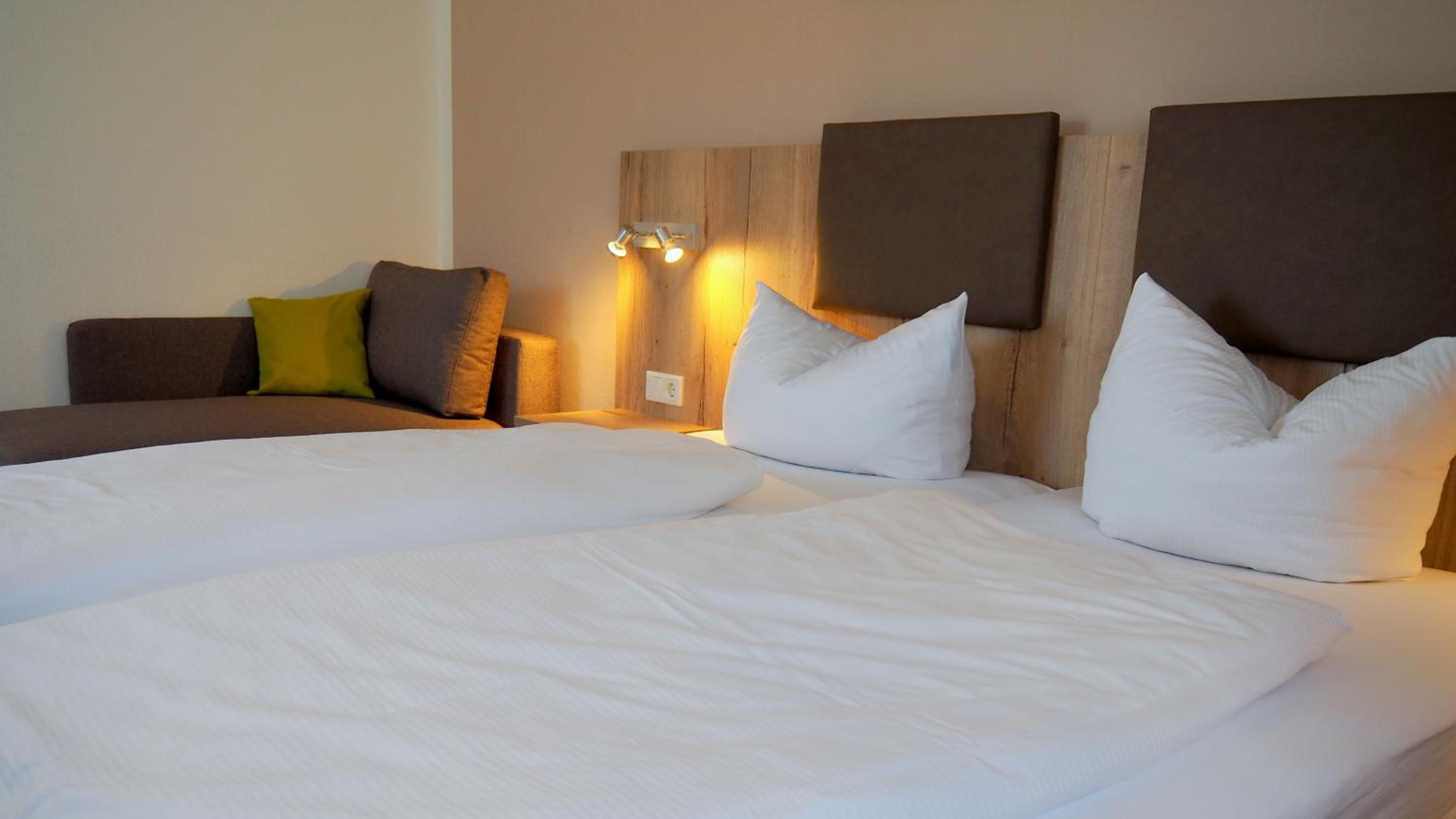 Double Room - Photo 7