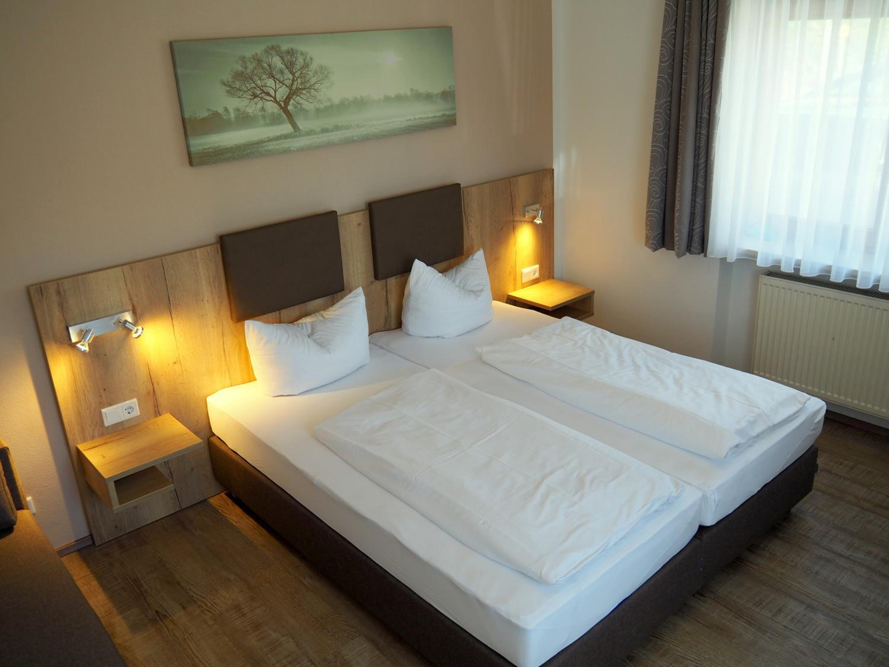Double Room - Photo 8