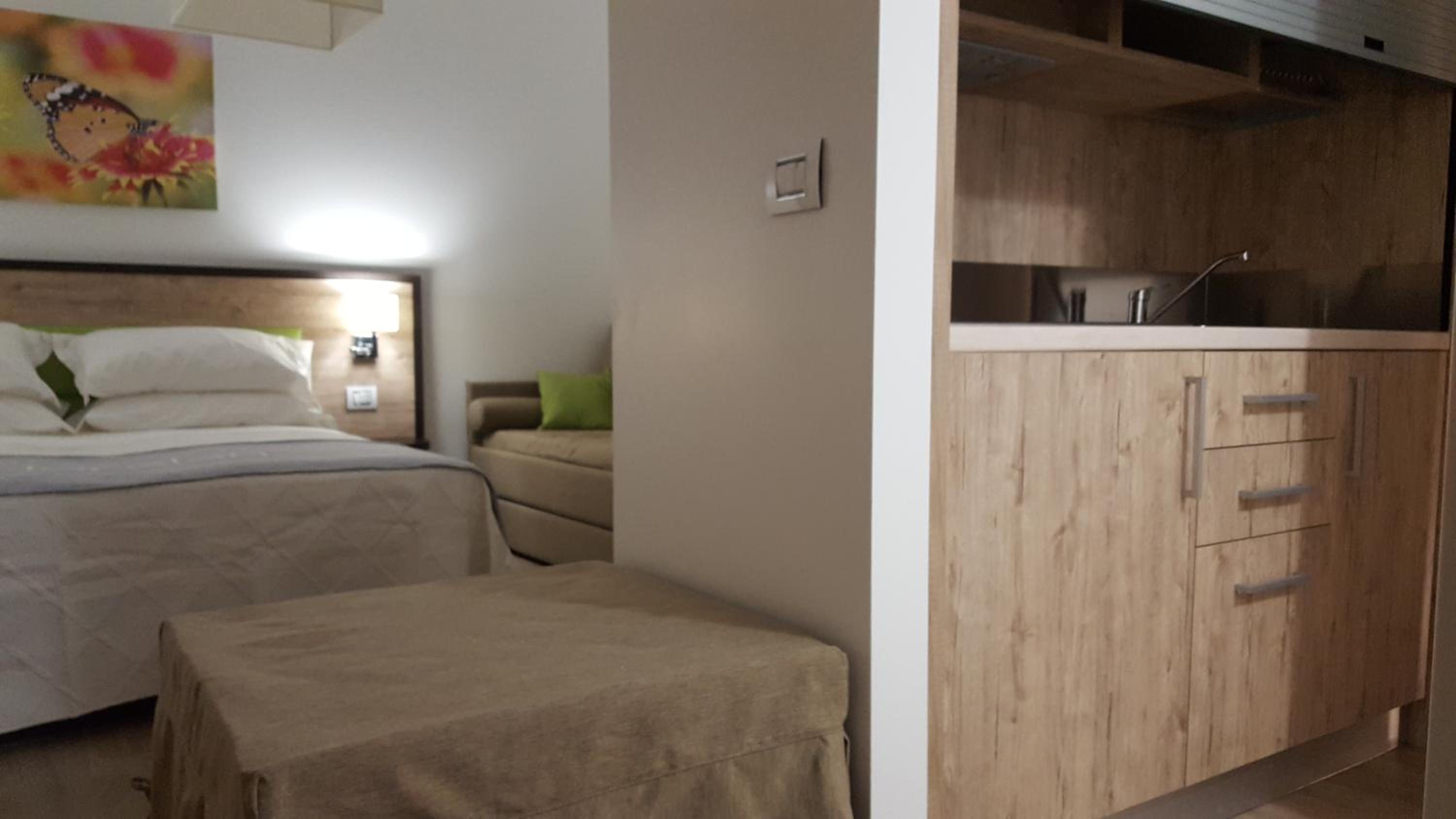 Quadruple Room - Photo 4