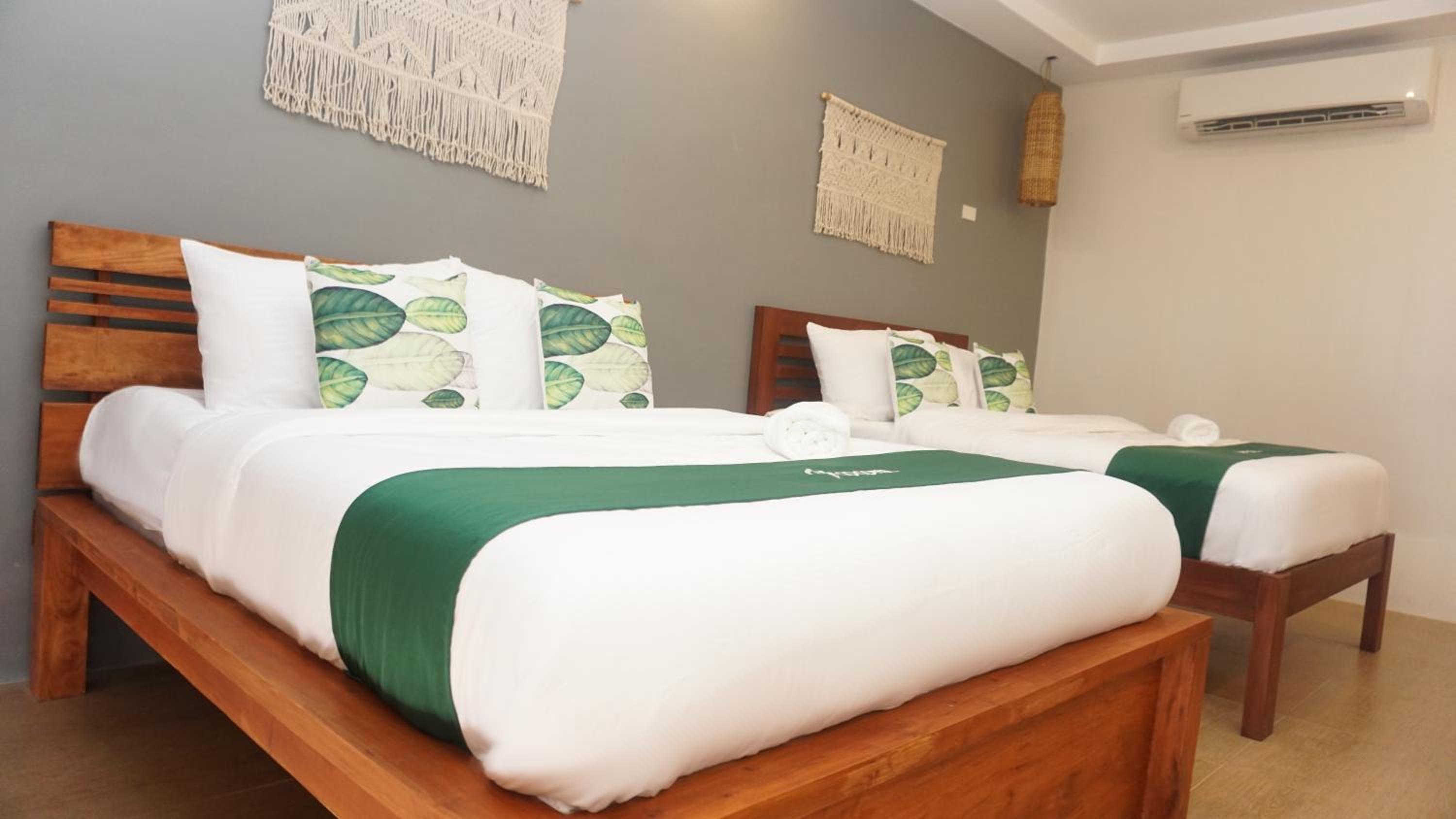 Deluxe Double or Twin Room with Sea View - Photo 6