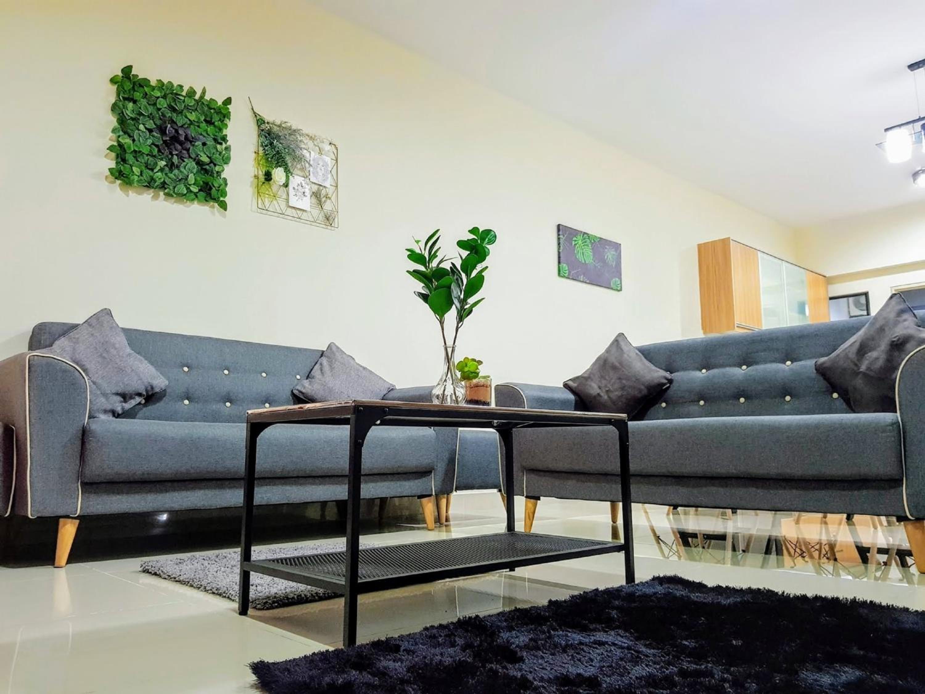 Apartment With Balcony photo 1