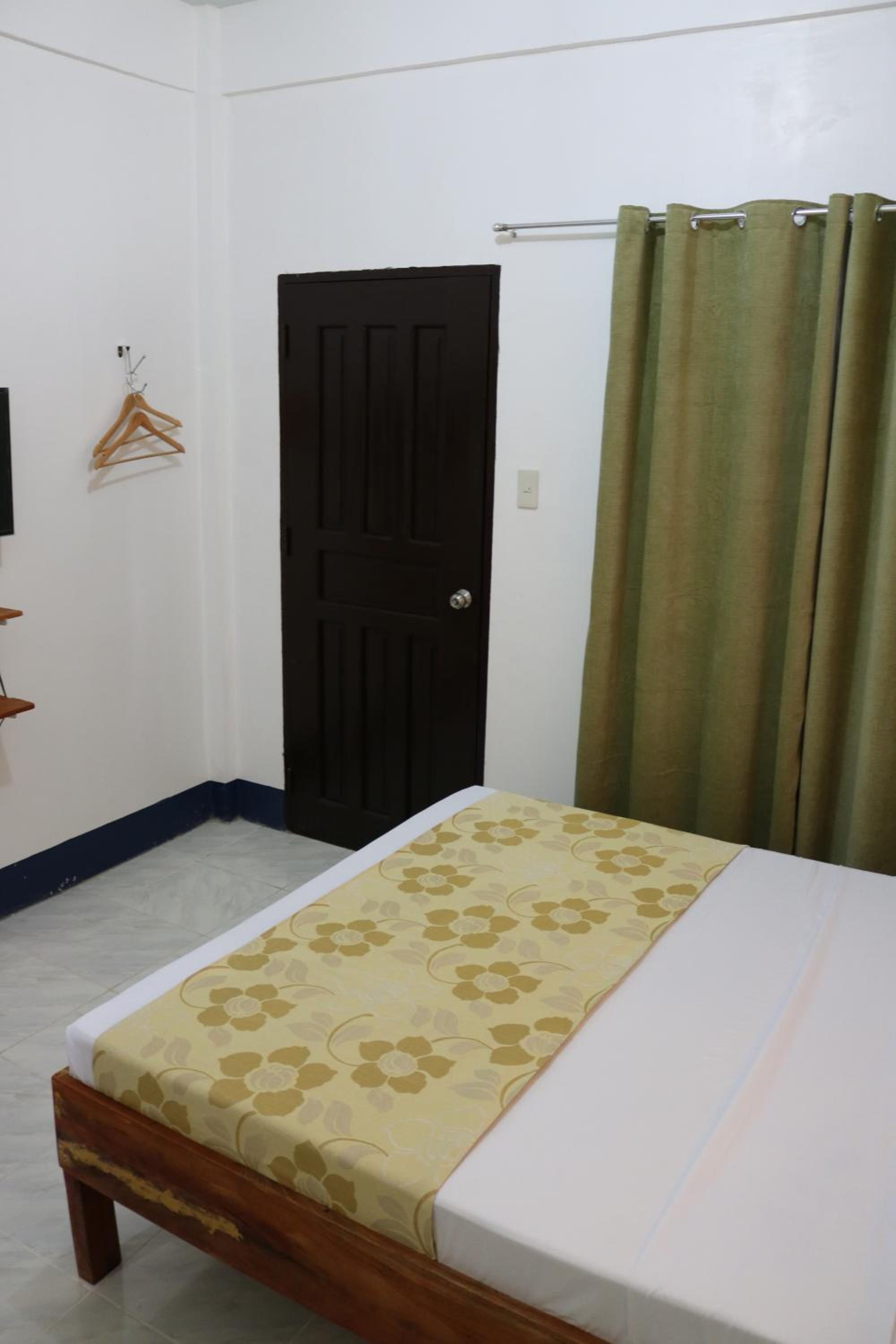 Standard Double Room - Photo 4