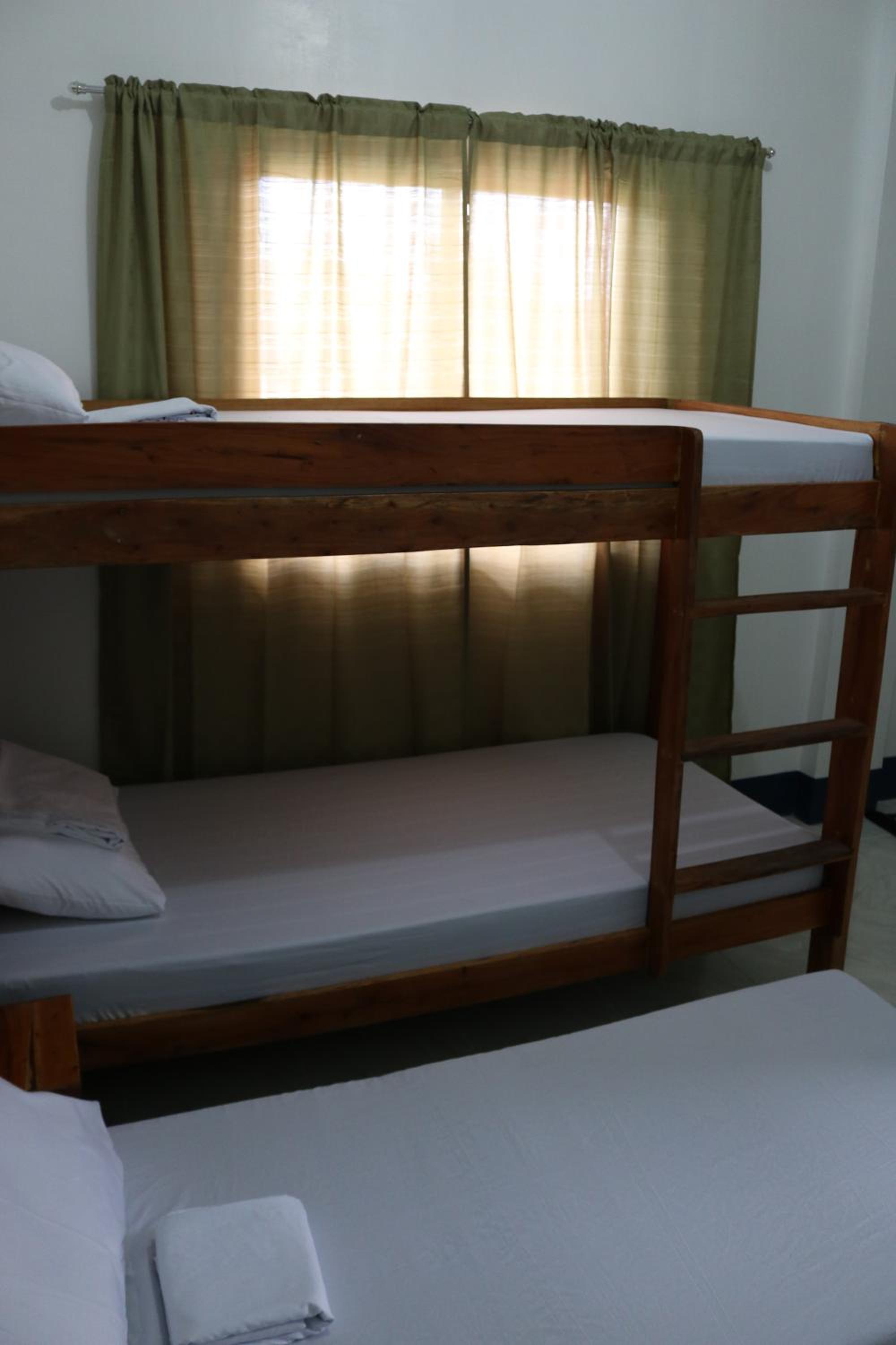 Standard Triple Room - Photo 3