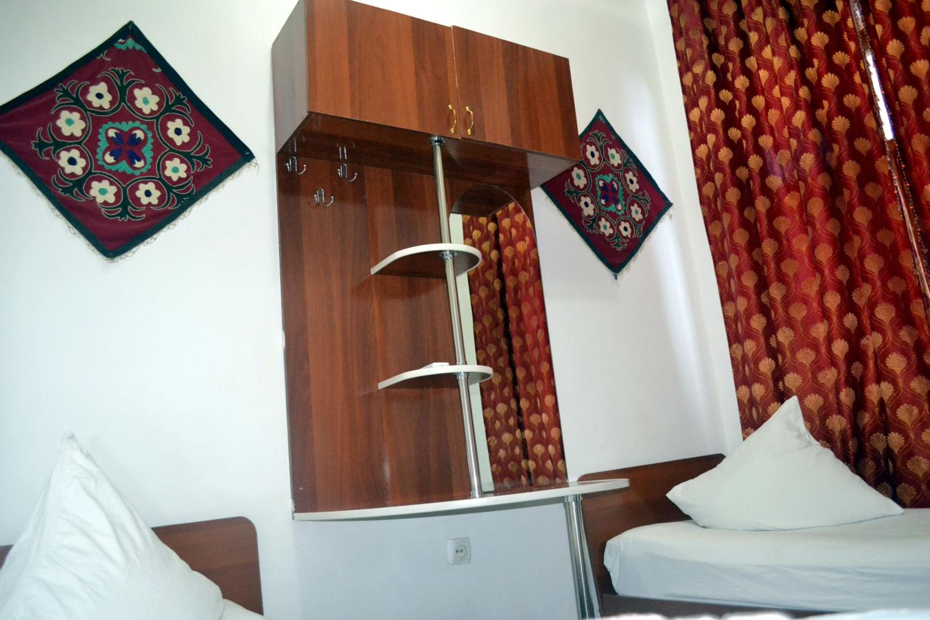 Large Double Room photo 1