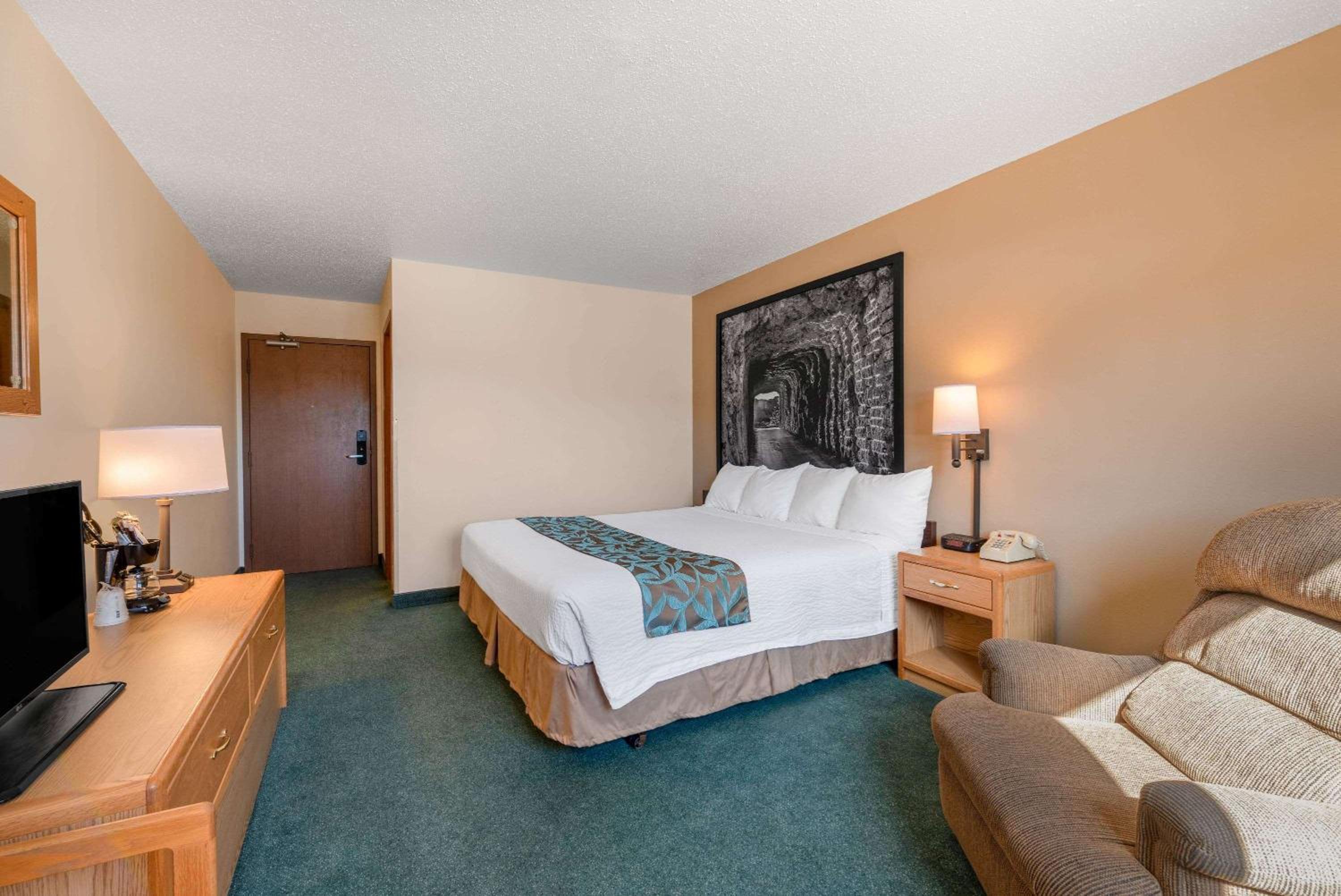 King Room - Non-Smoking