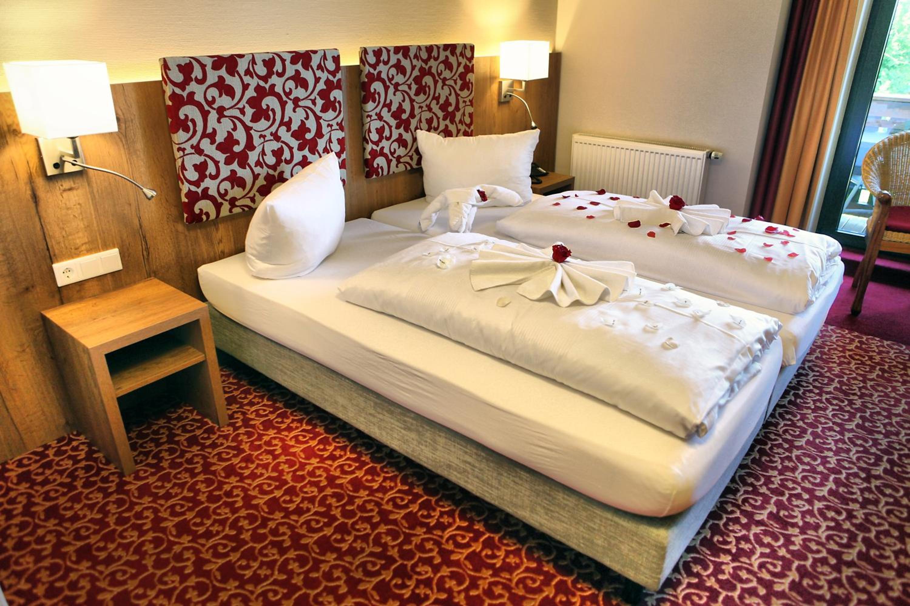 Double Room with Balcony - Photo 4