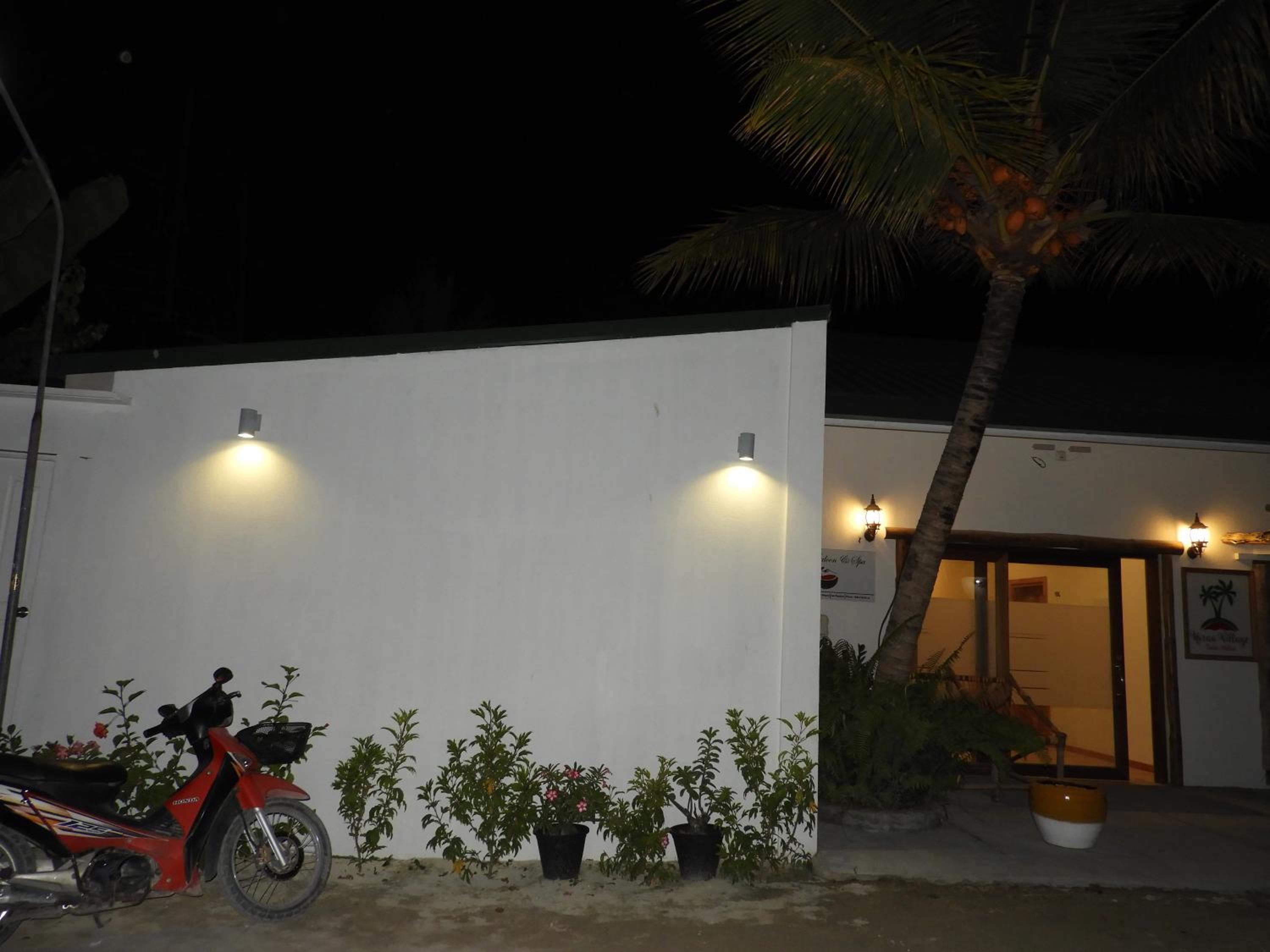 Deluxe Double or Twin Room with Balcony - Photo 34