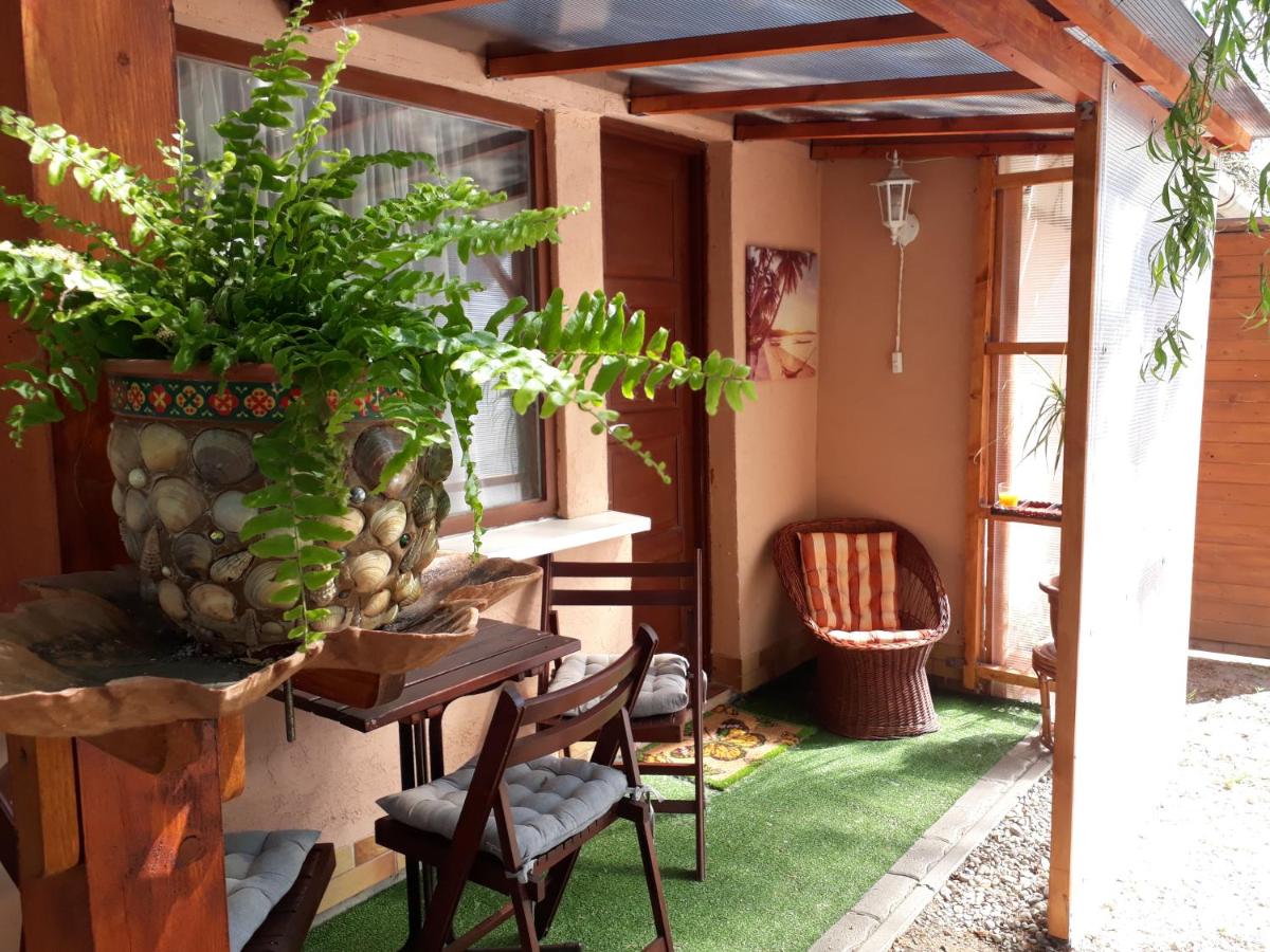 Bungalow with Patio photo 3