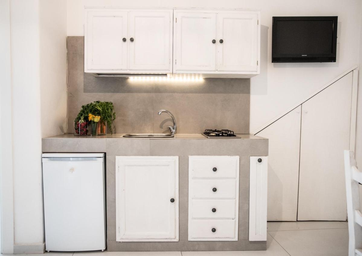 Two-Bedroom Apartment - Photo 4