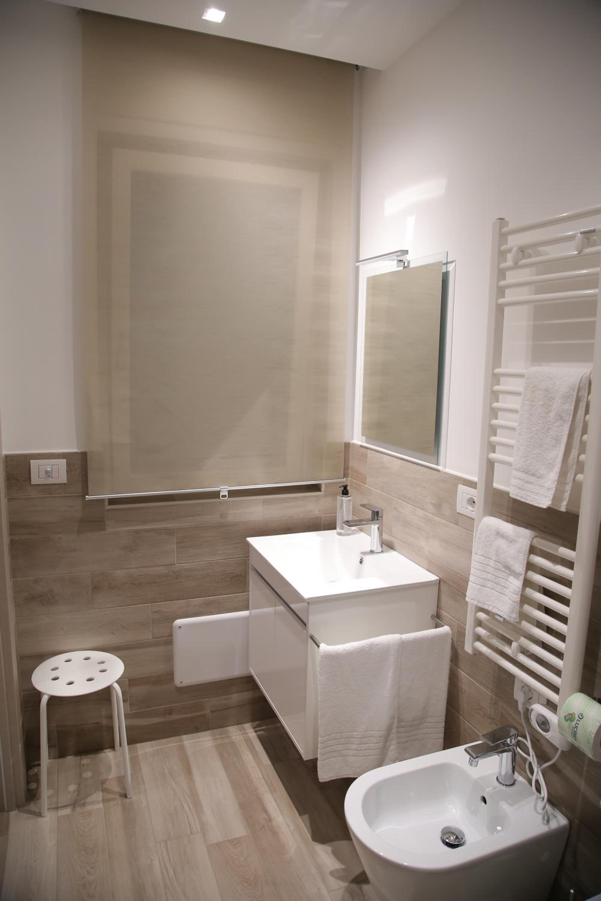 Double Room - Photo 6