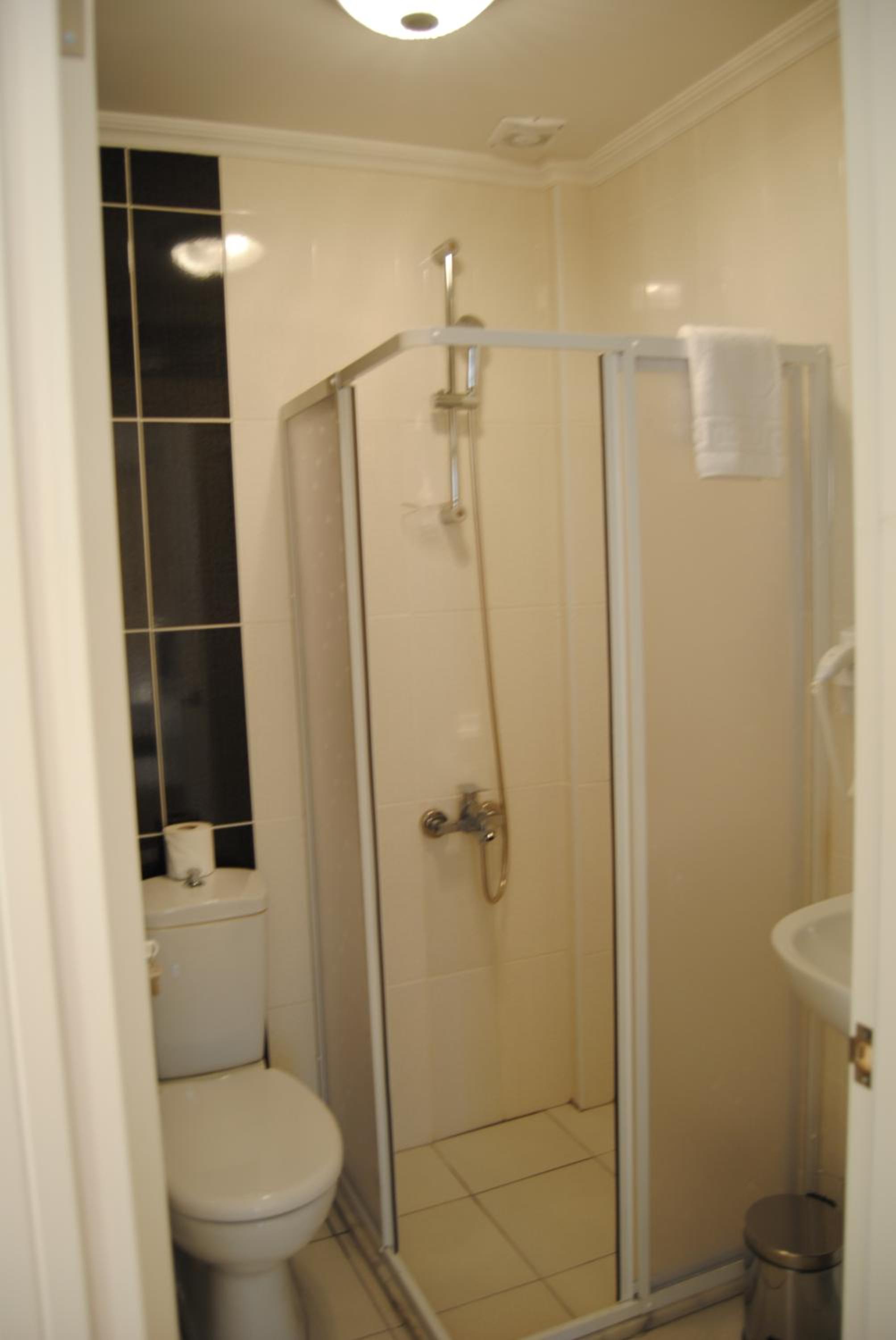 Standard Triple Room photo 3