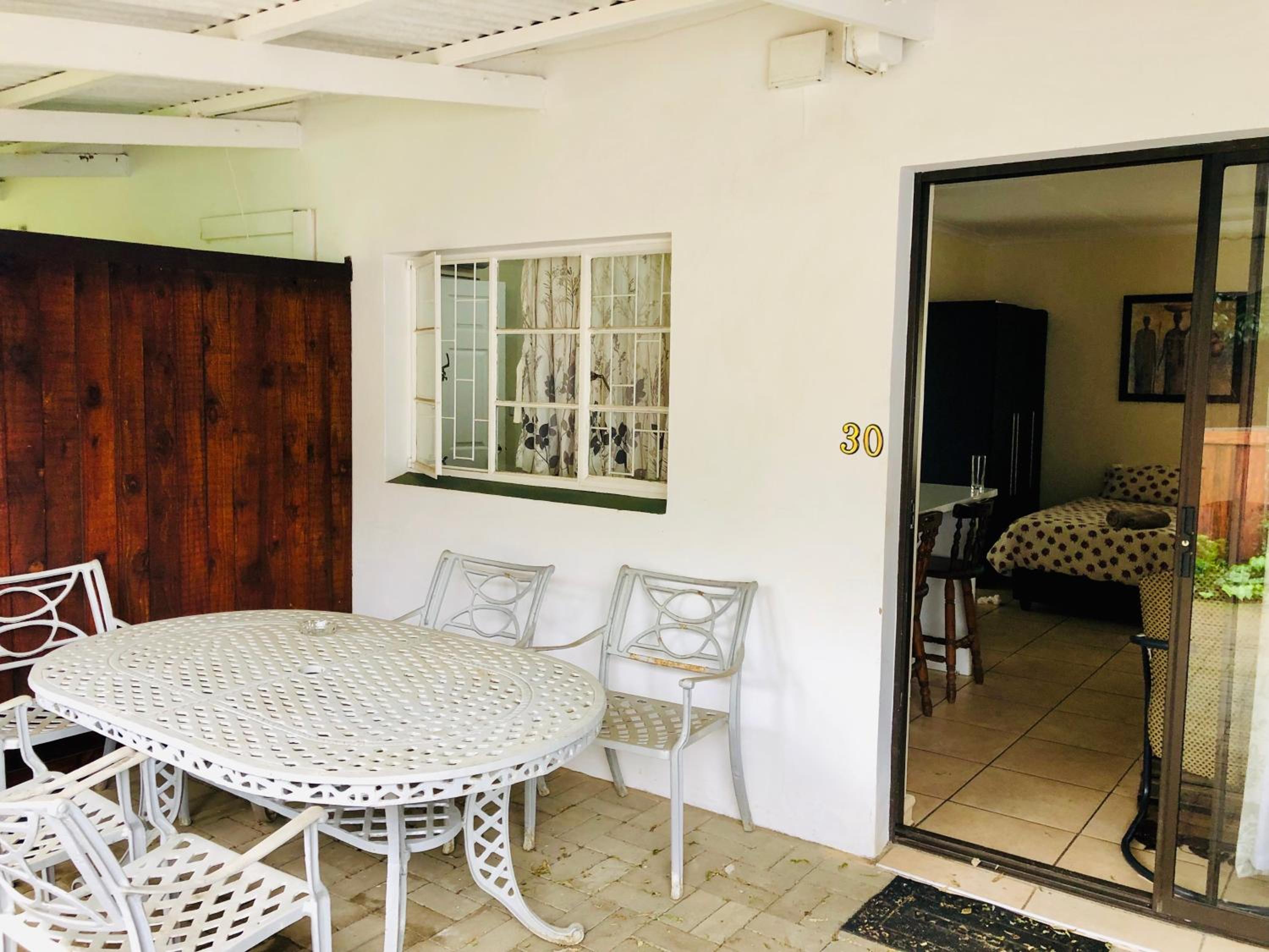 Self-Catering Chalet - Photo 6