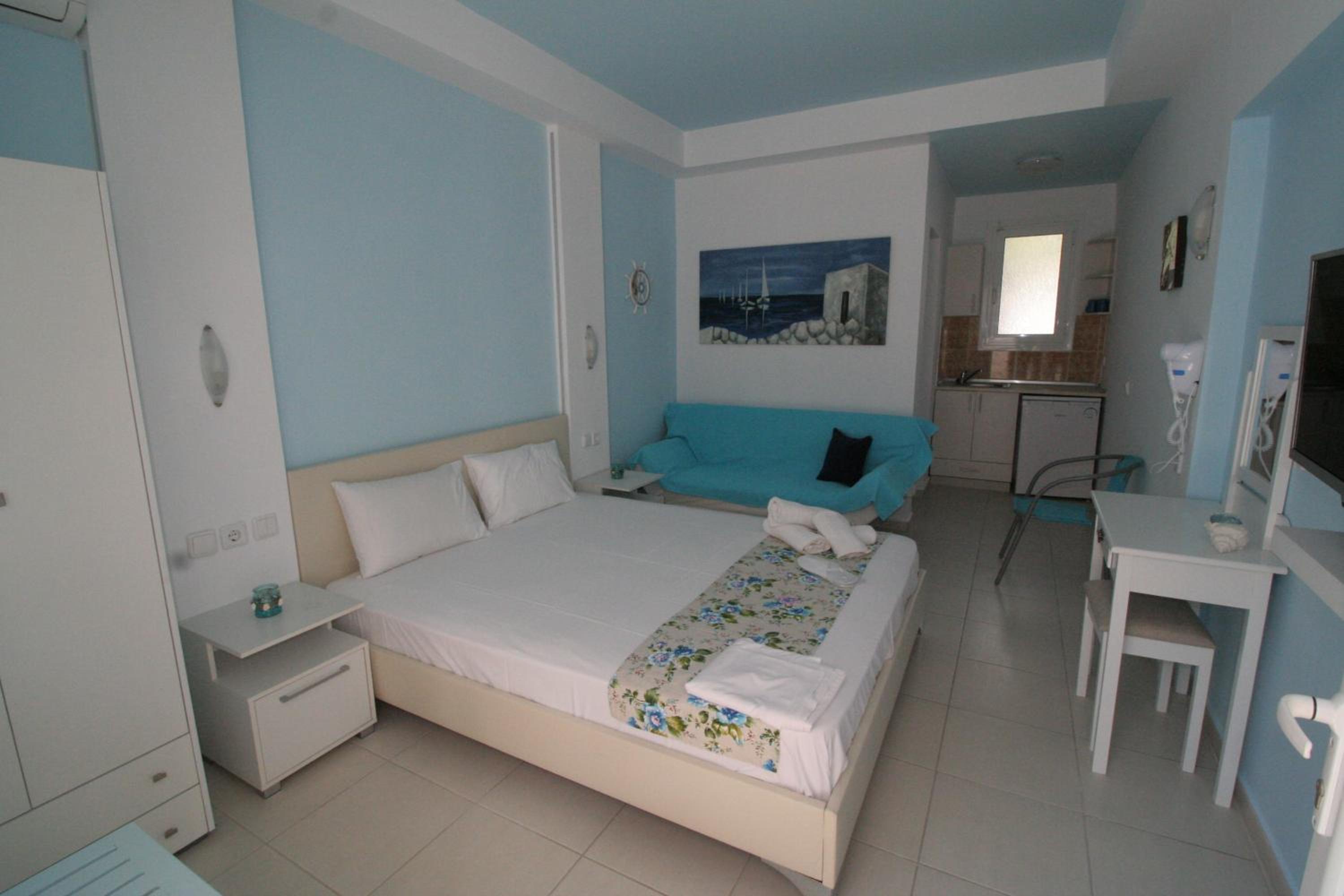 One-Bedroom House photo 2