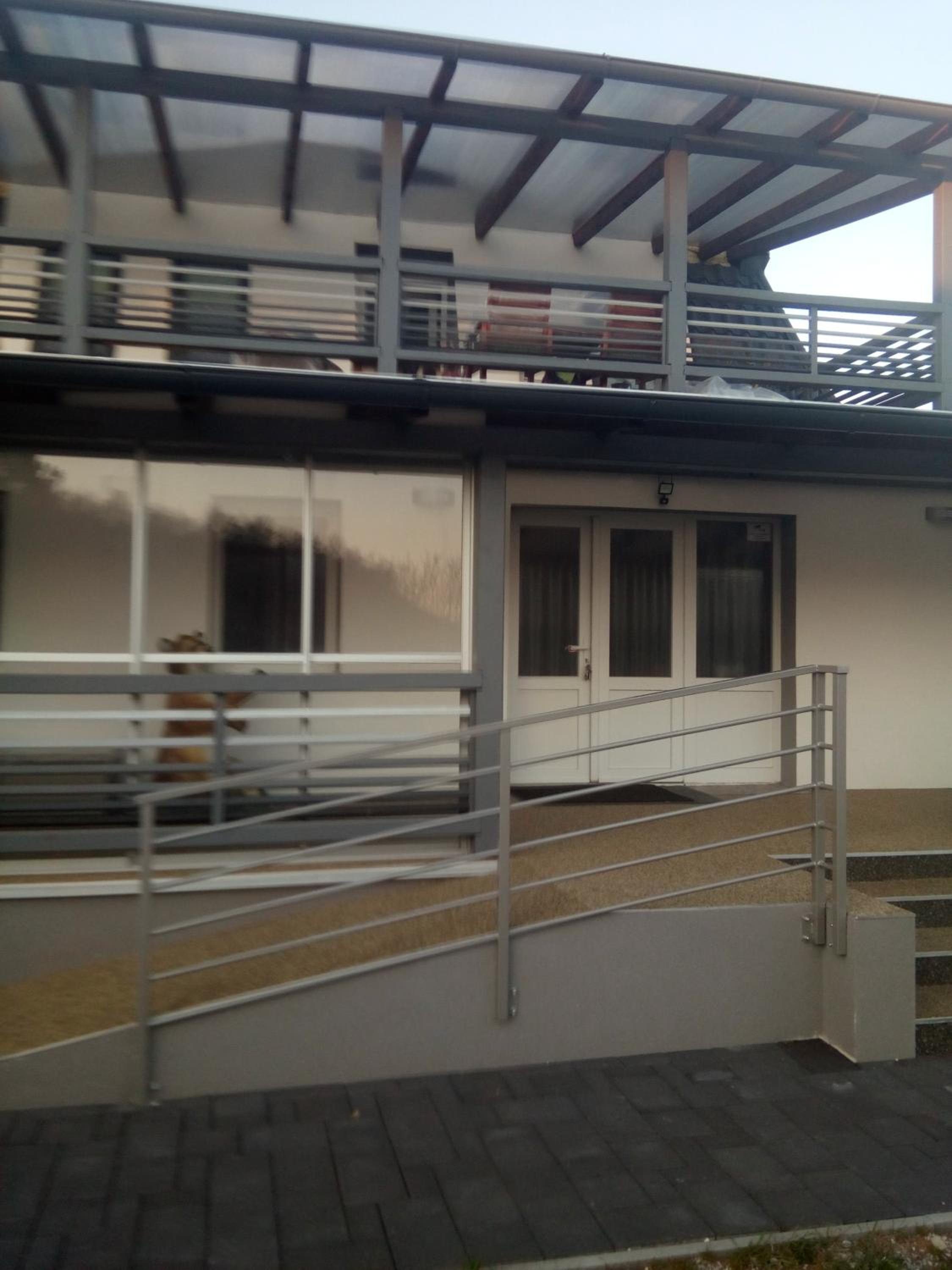 One-Bedroom Apartment - Photo 6