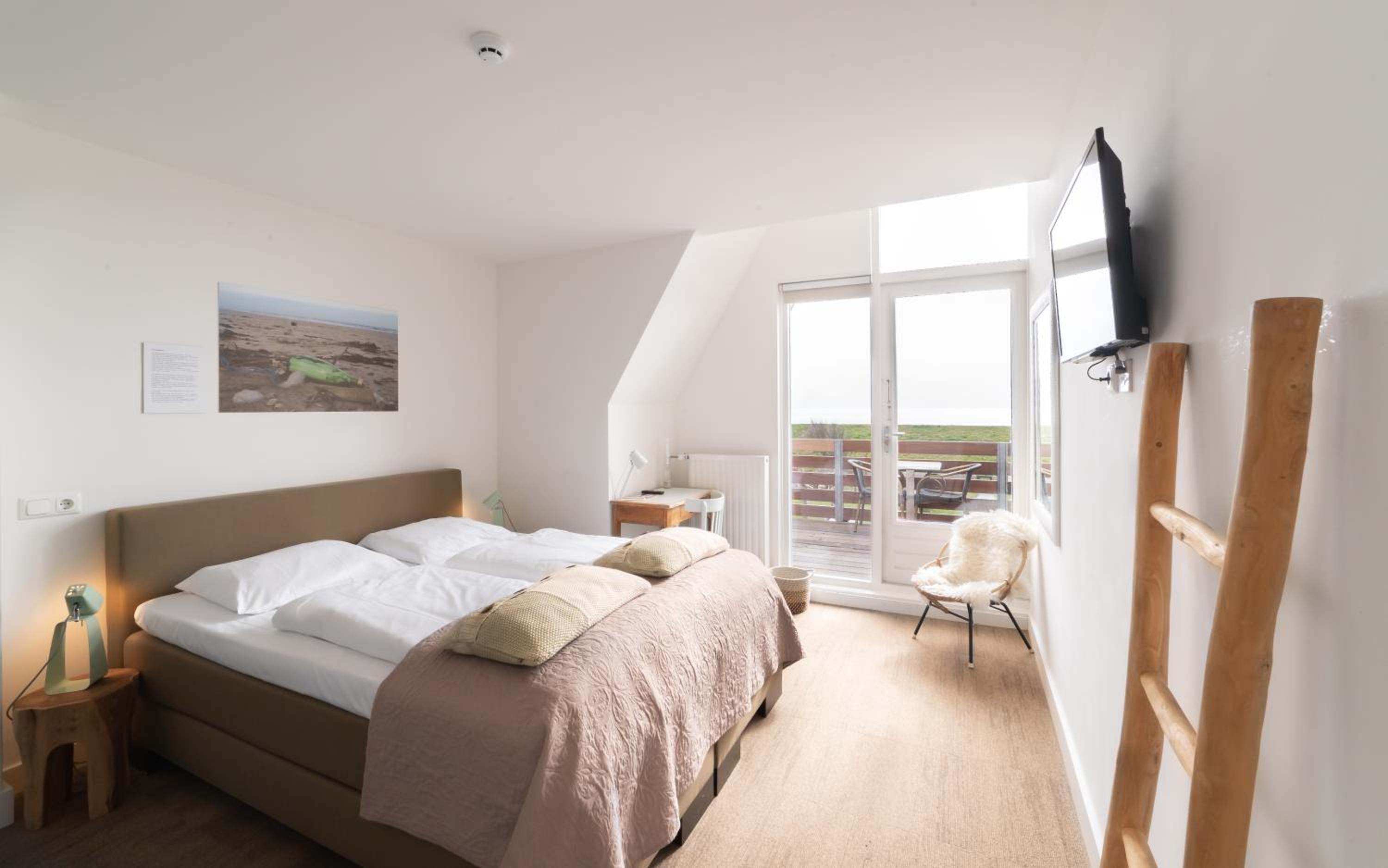 Double Room with Balcony and Sea View
