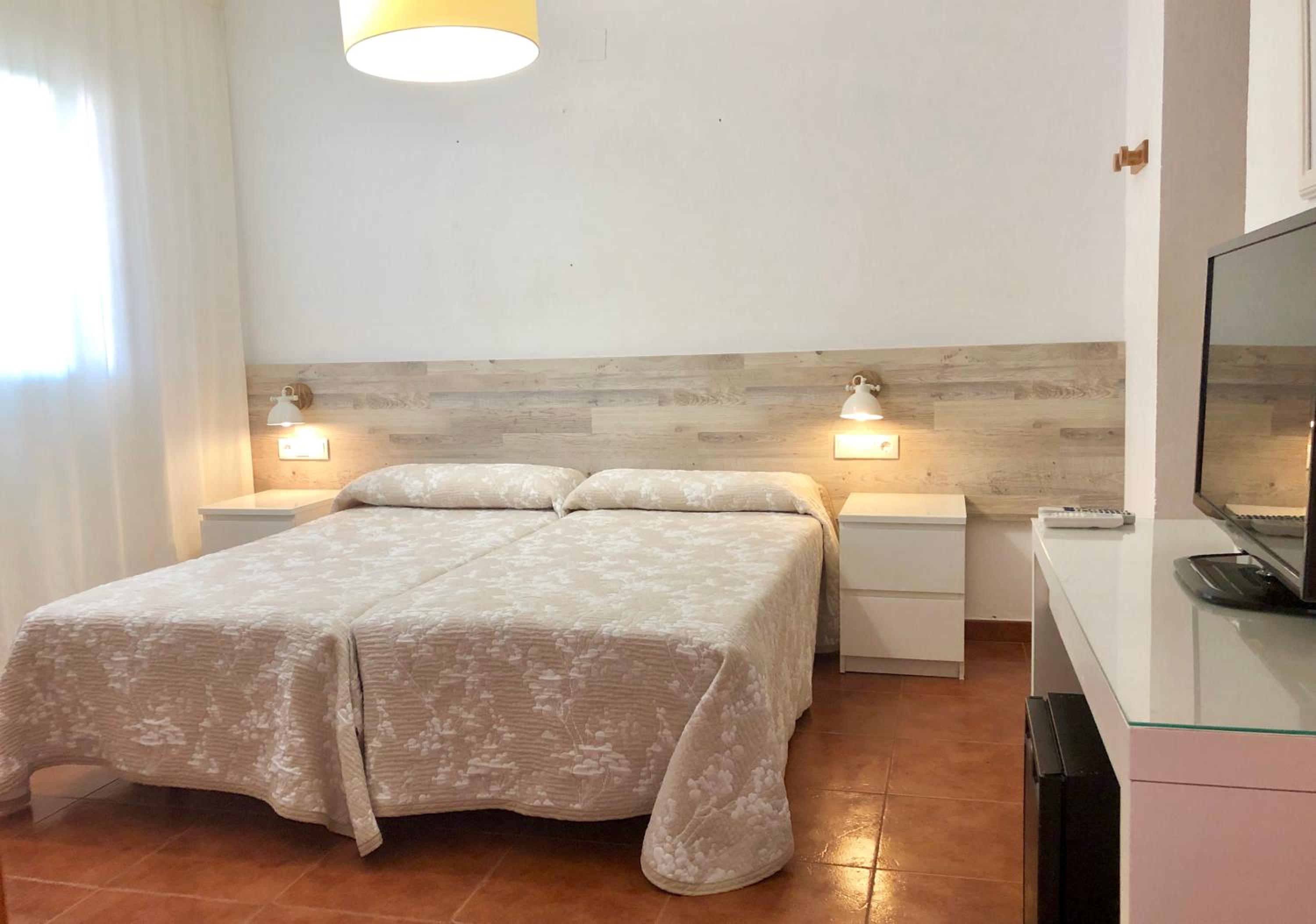 Double or Twin Room photo 2