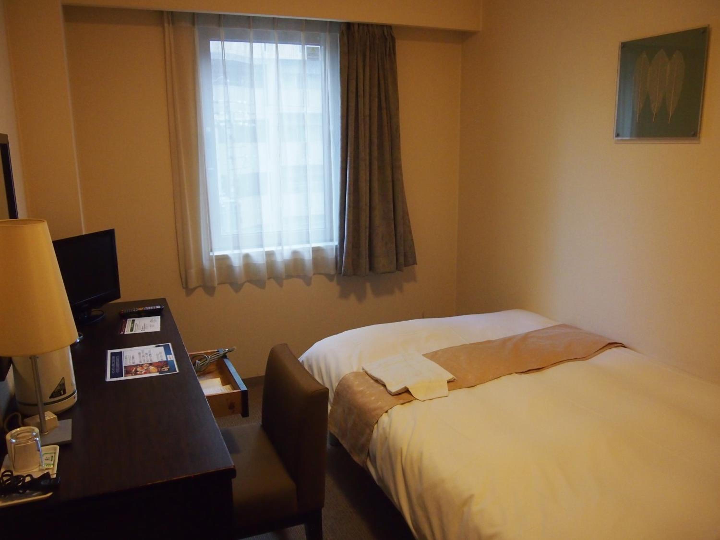 Single Room - Non-Smoking photo 3