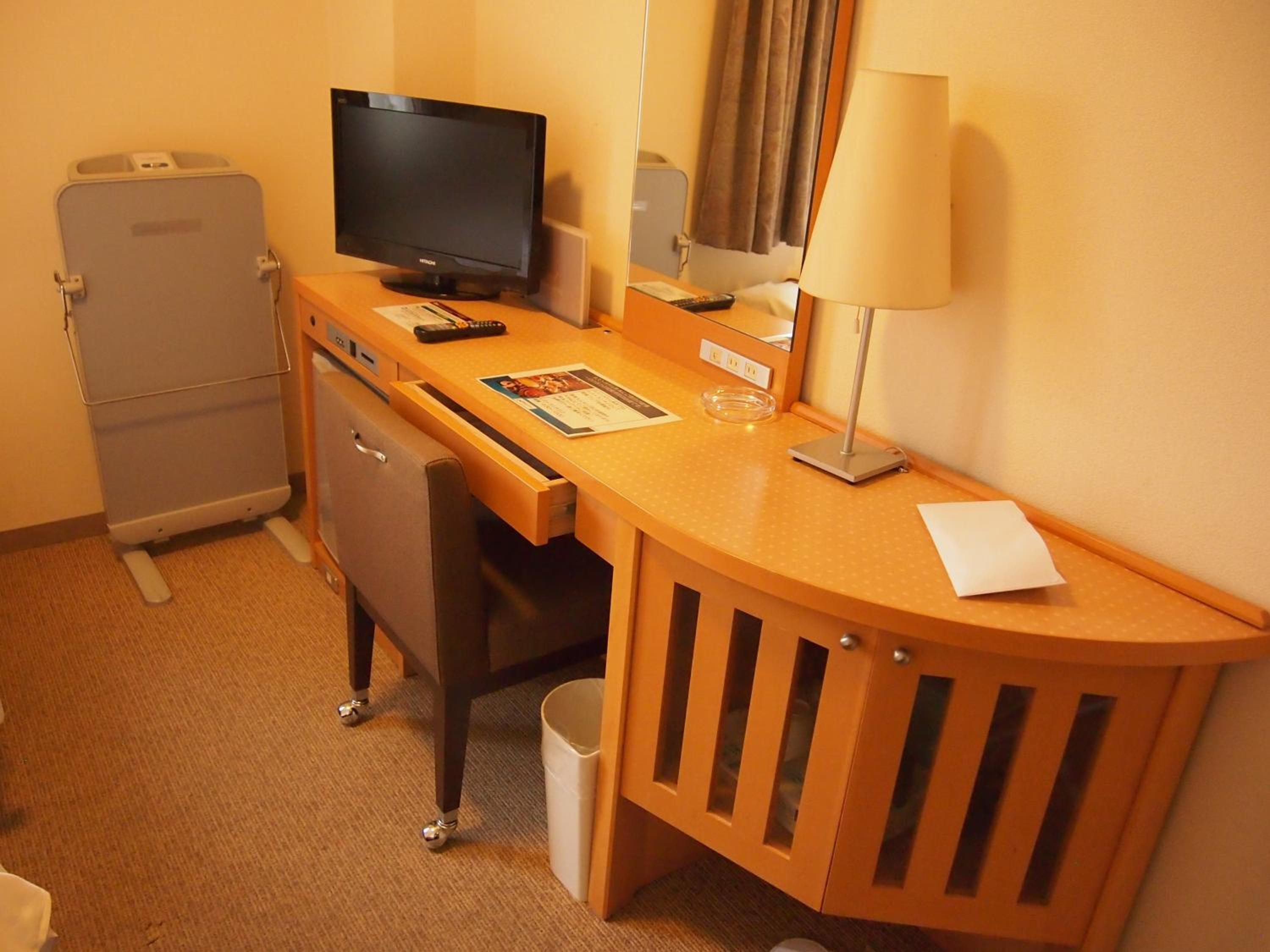 Twin Room - Smoking photo 2