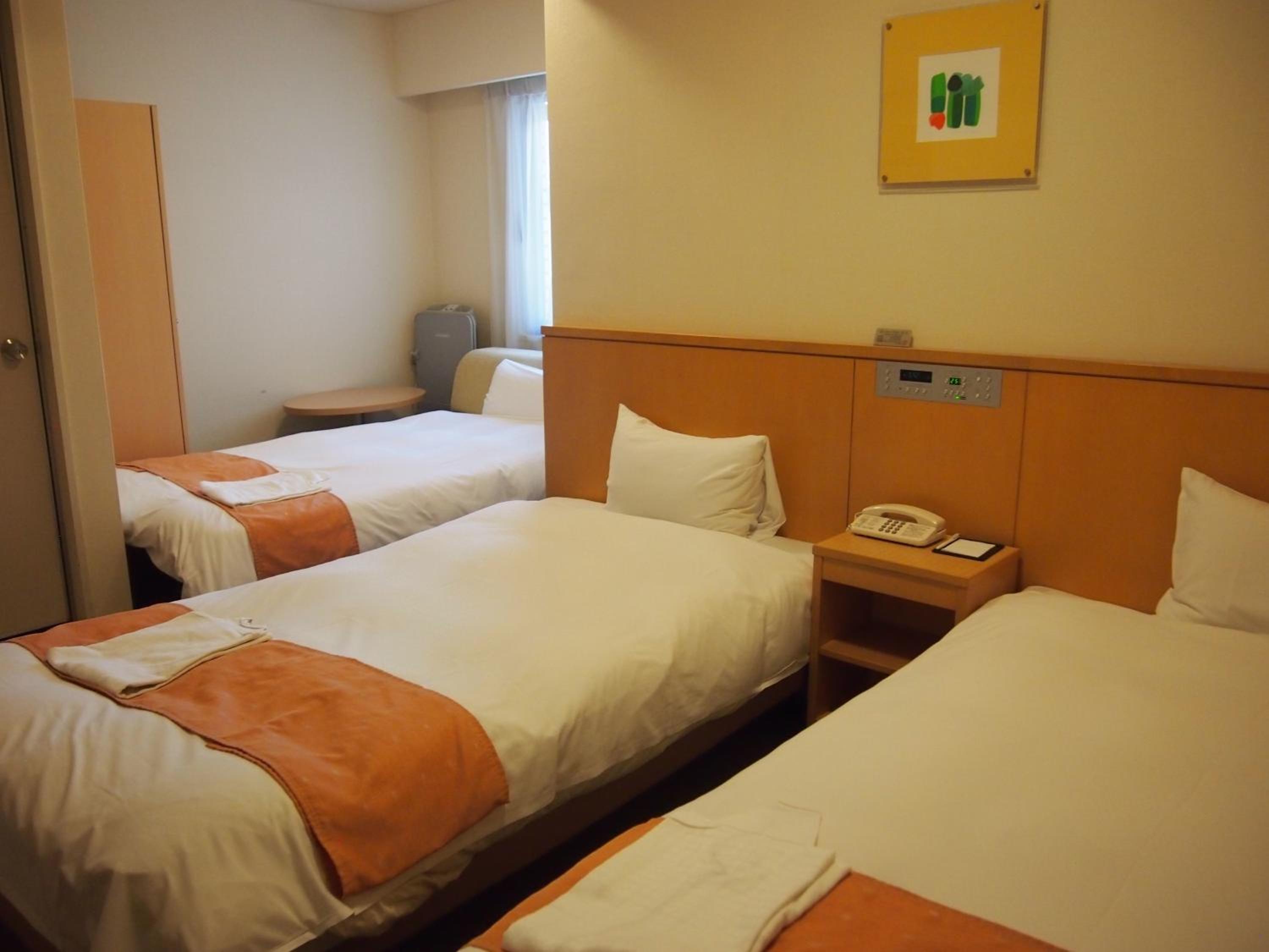 Triple Room - Smoking photo 1