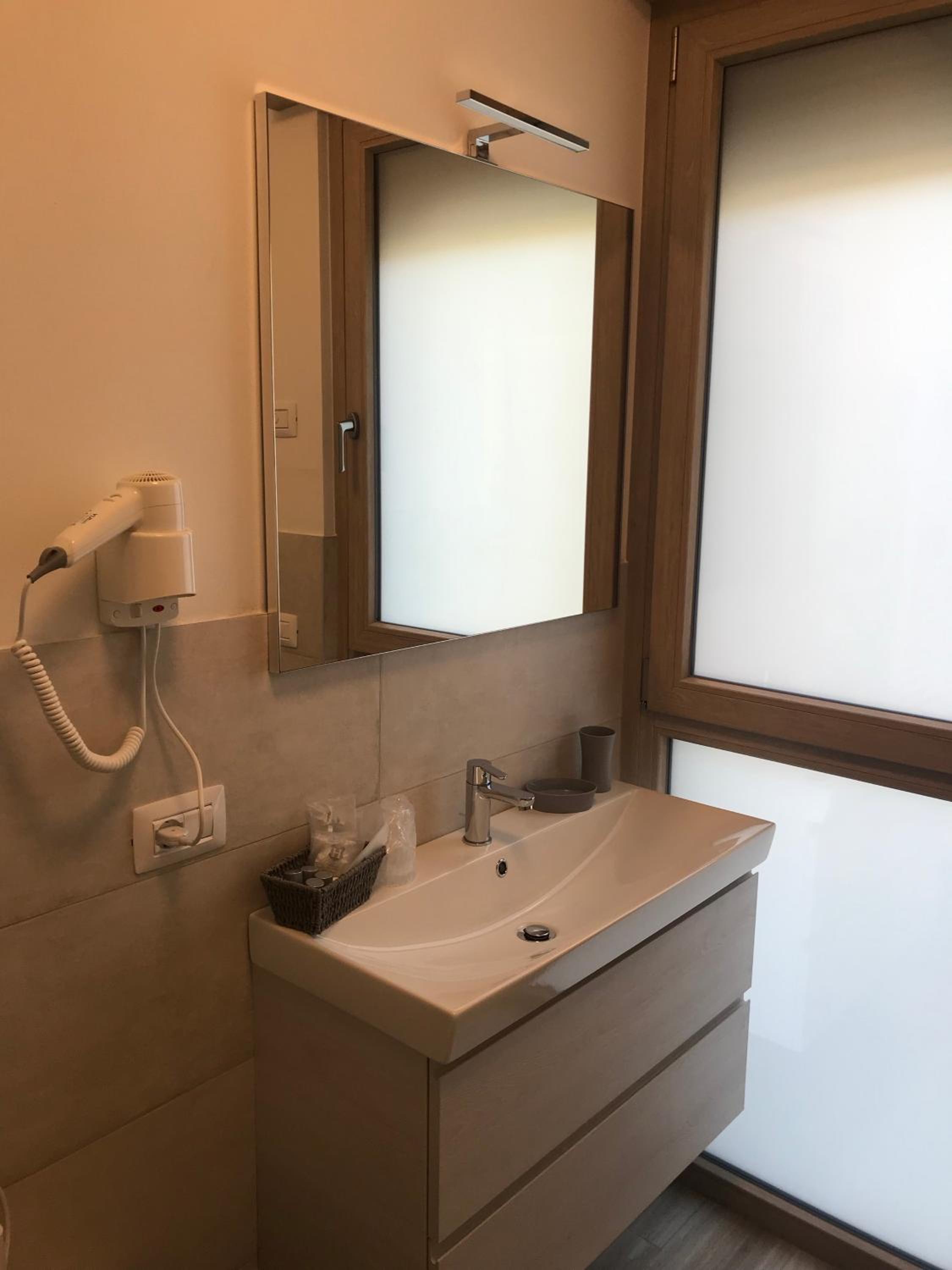 Superior Double or Twin Room with Garden View - Photo 5