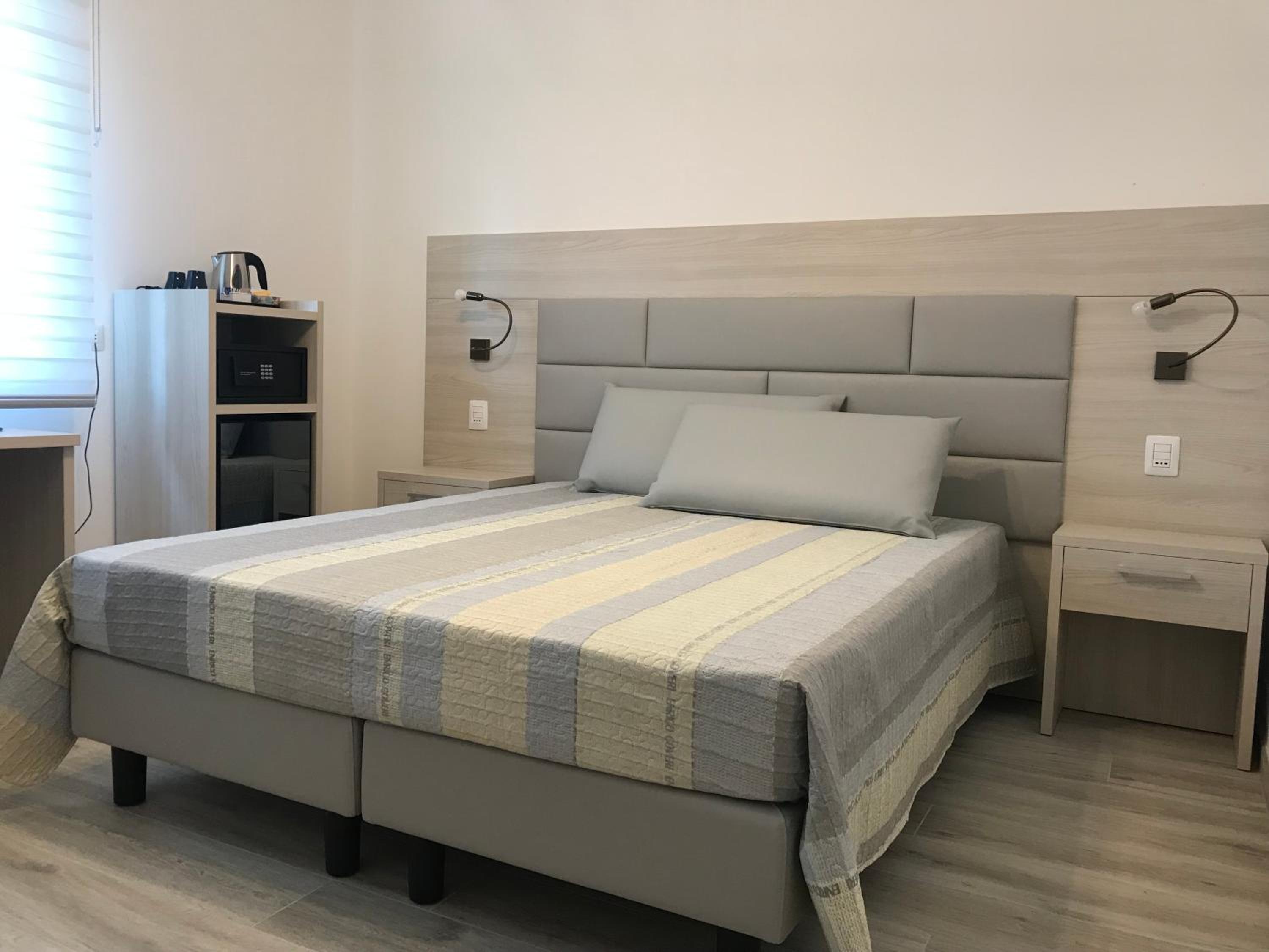 Double or Twin Room with Garden View photo 2